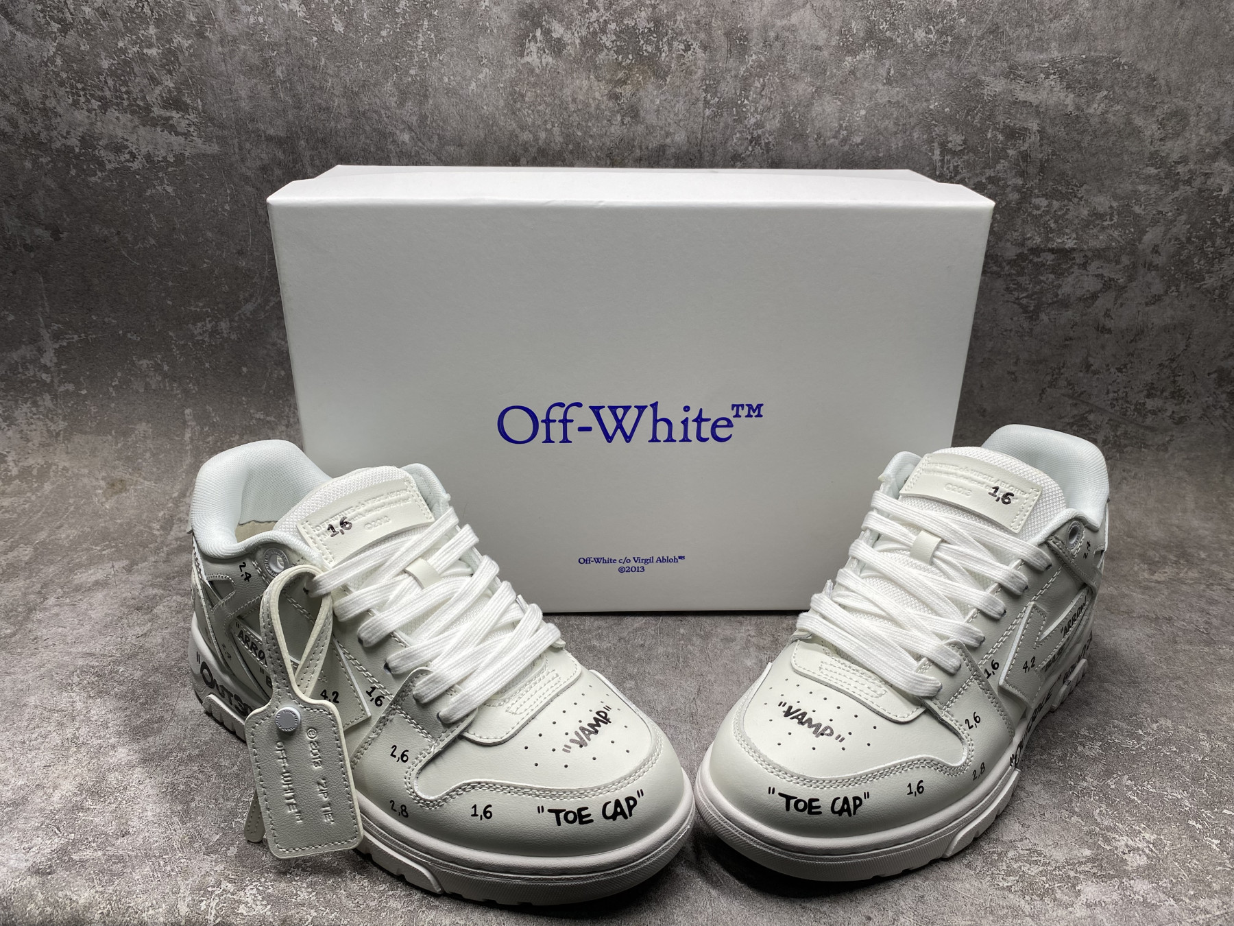 UA OFF-WHITE OUT OF OFFICE LOW