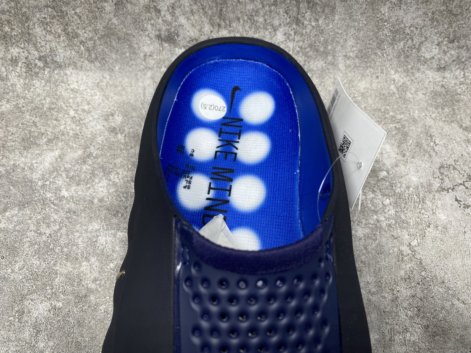 Nike Mind 001 Slide (Runs one size small)