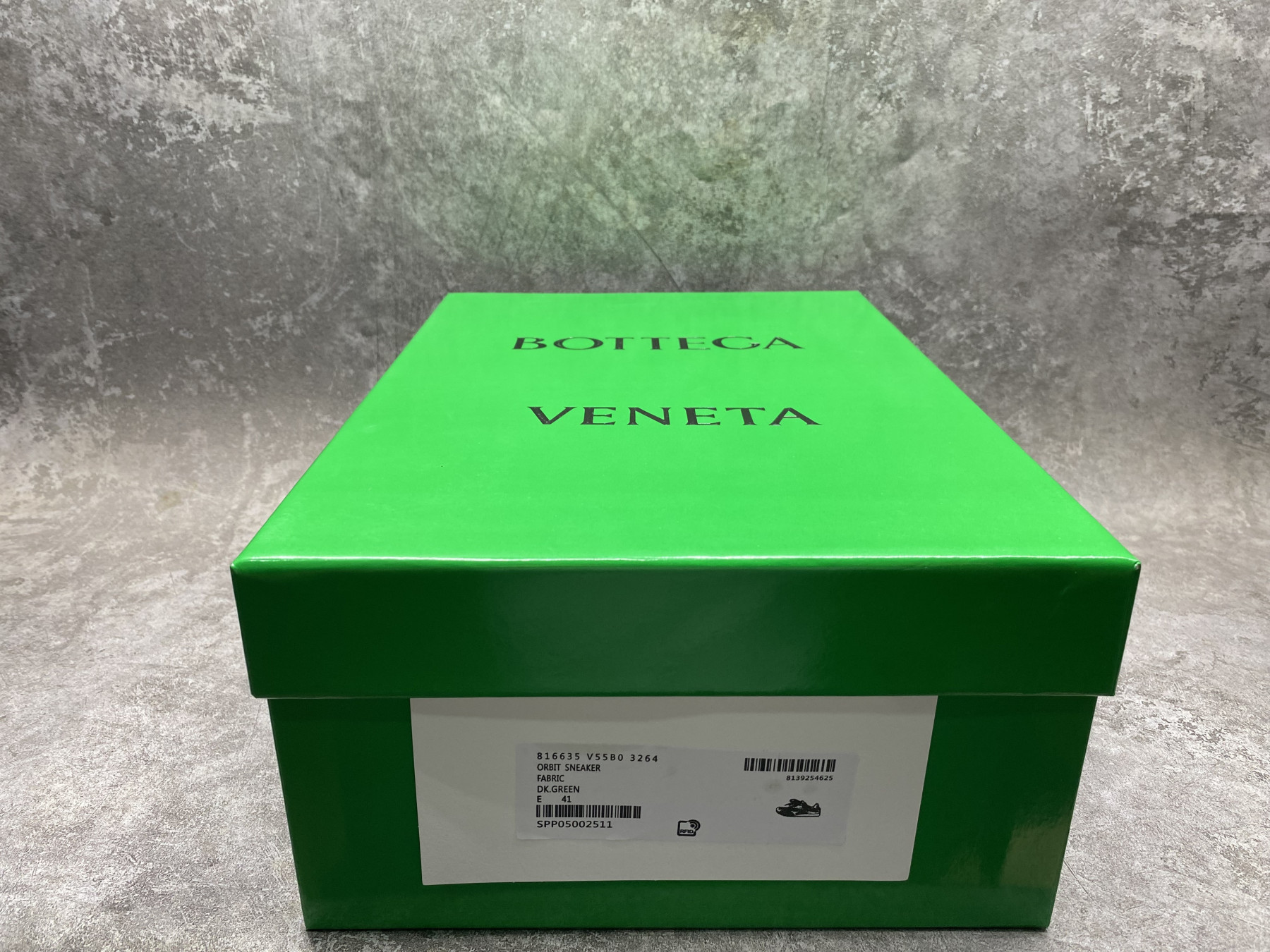 ua b0tt*ga Ven*ta orbit sneaker