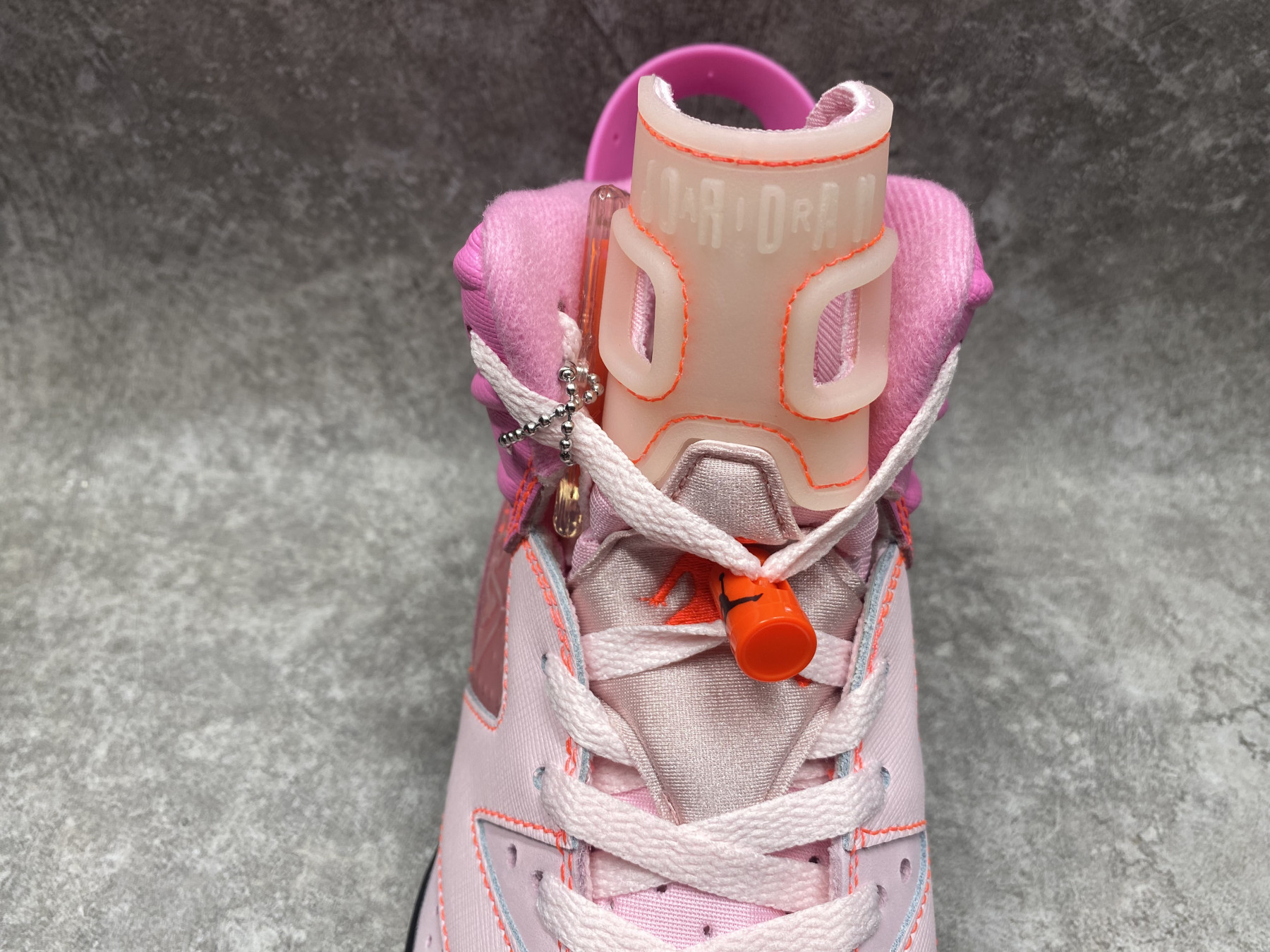 UA AIR Jordan 6 Retro