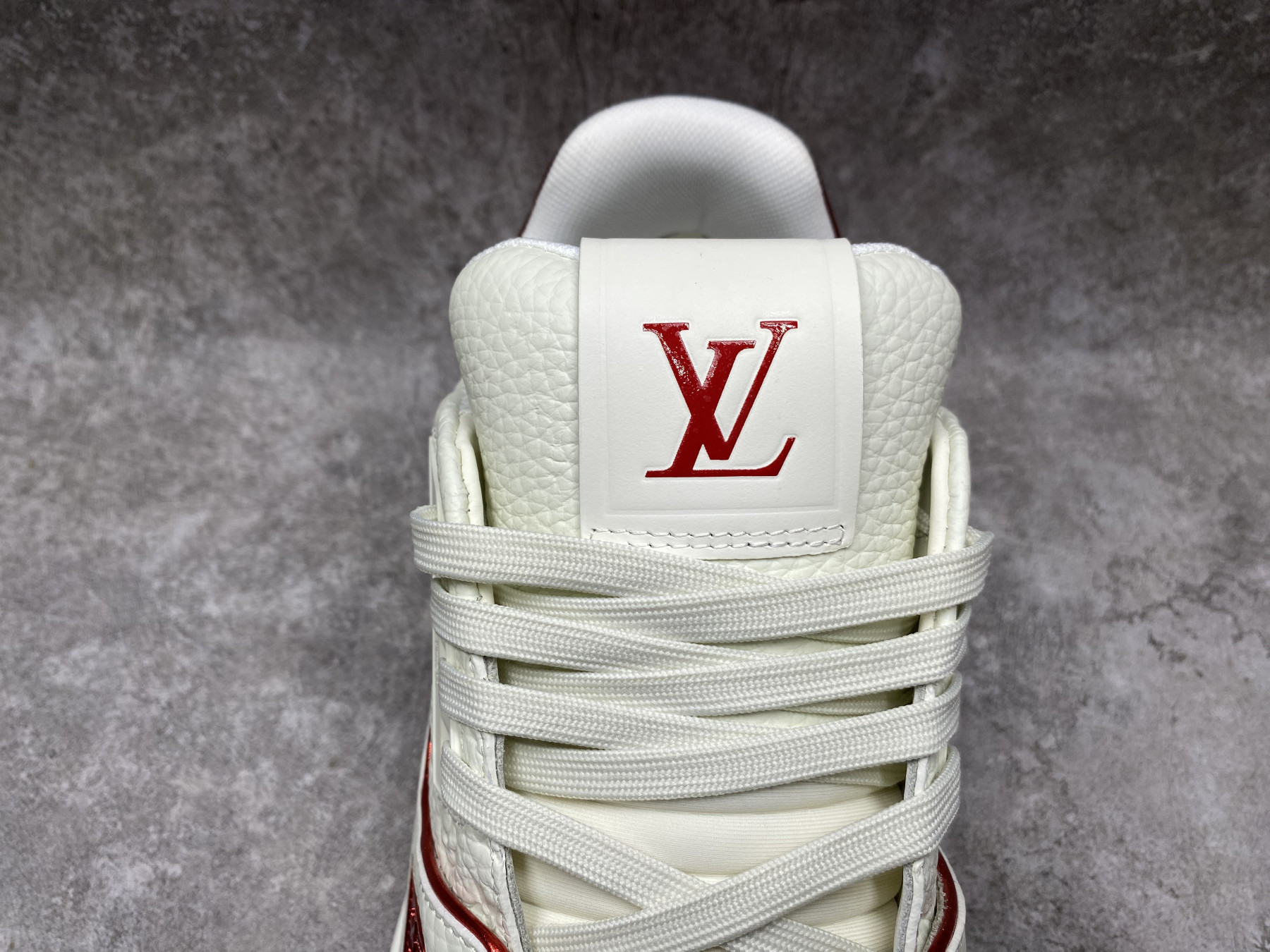 UA LV trainer Sneakers