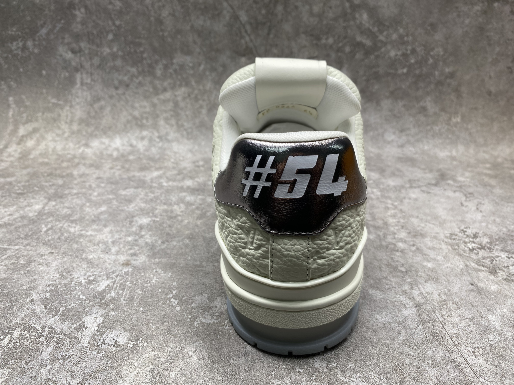UA LV trainer Sneakers