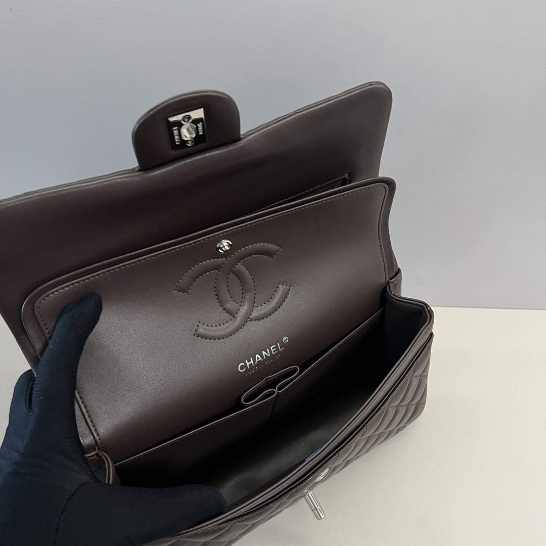 Chanel Classic Flap Bag 15x25.5x6cm