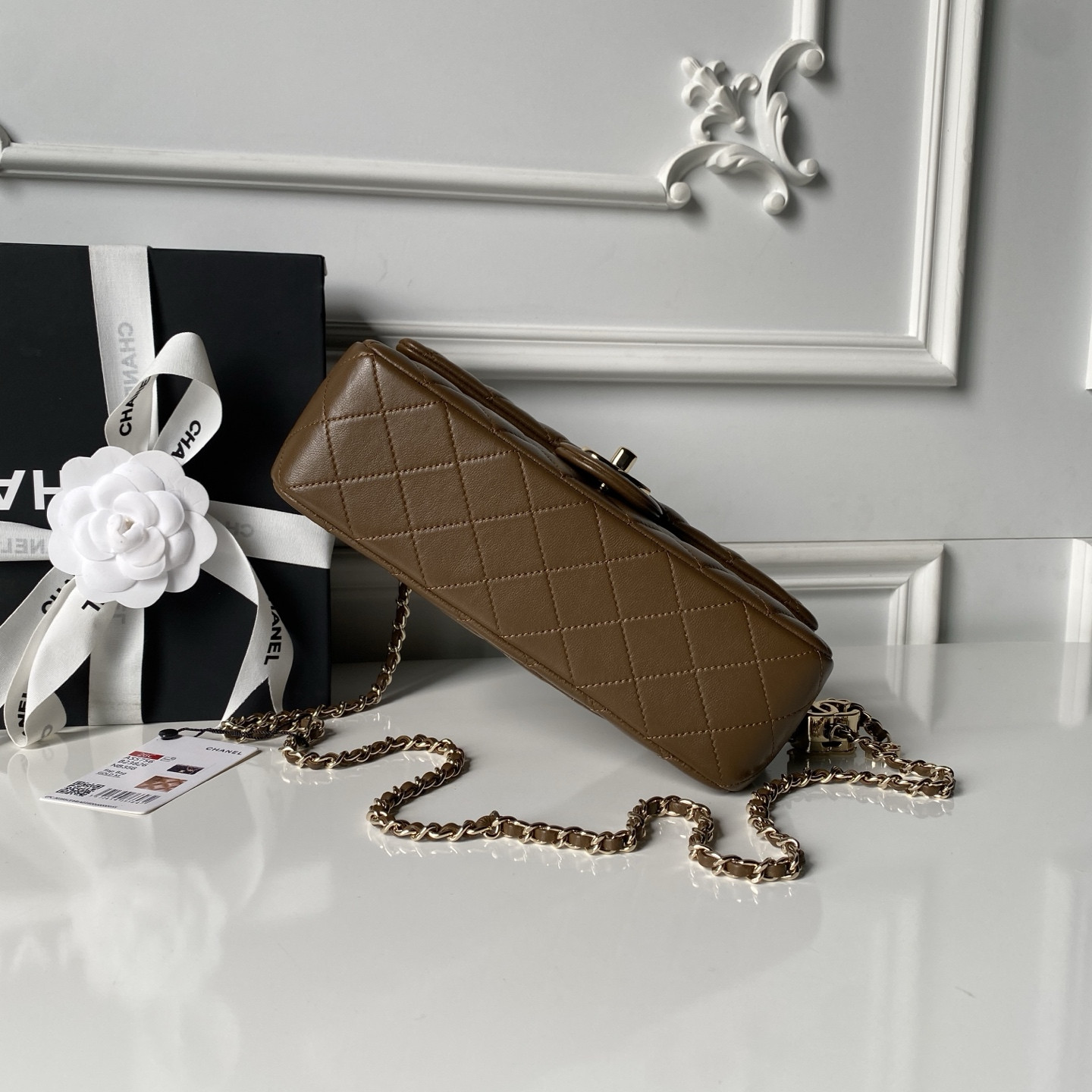 Chanel Classic Flap Handbag CF AS5756 14.5x23.5x7cm