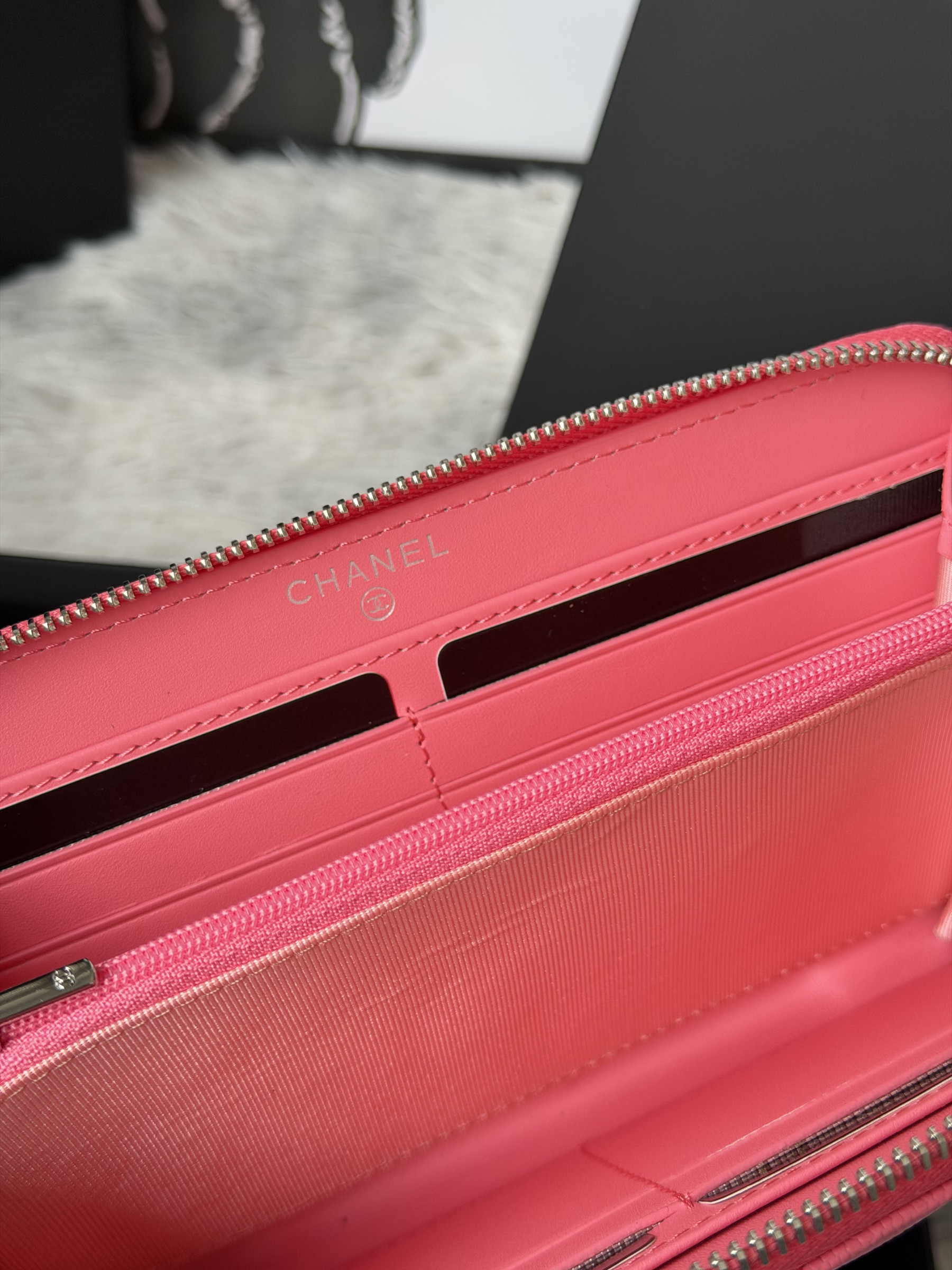 Chanel Zip Around Wallet 80758 10x19x3cm
