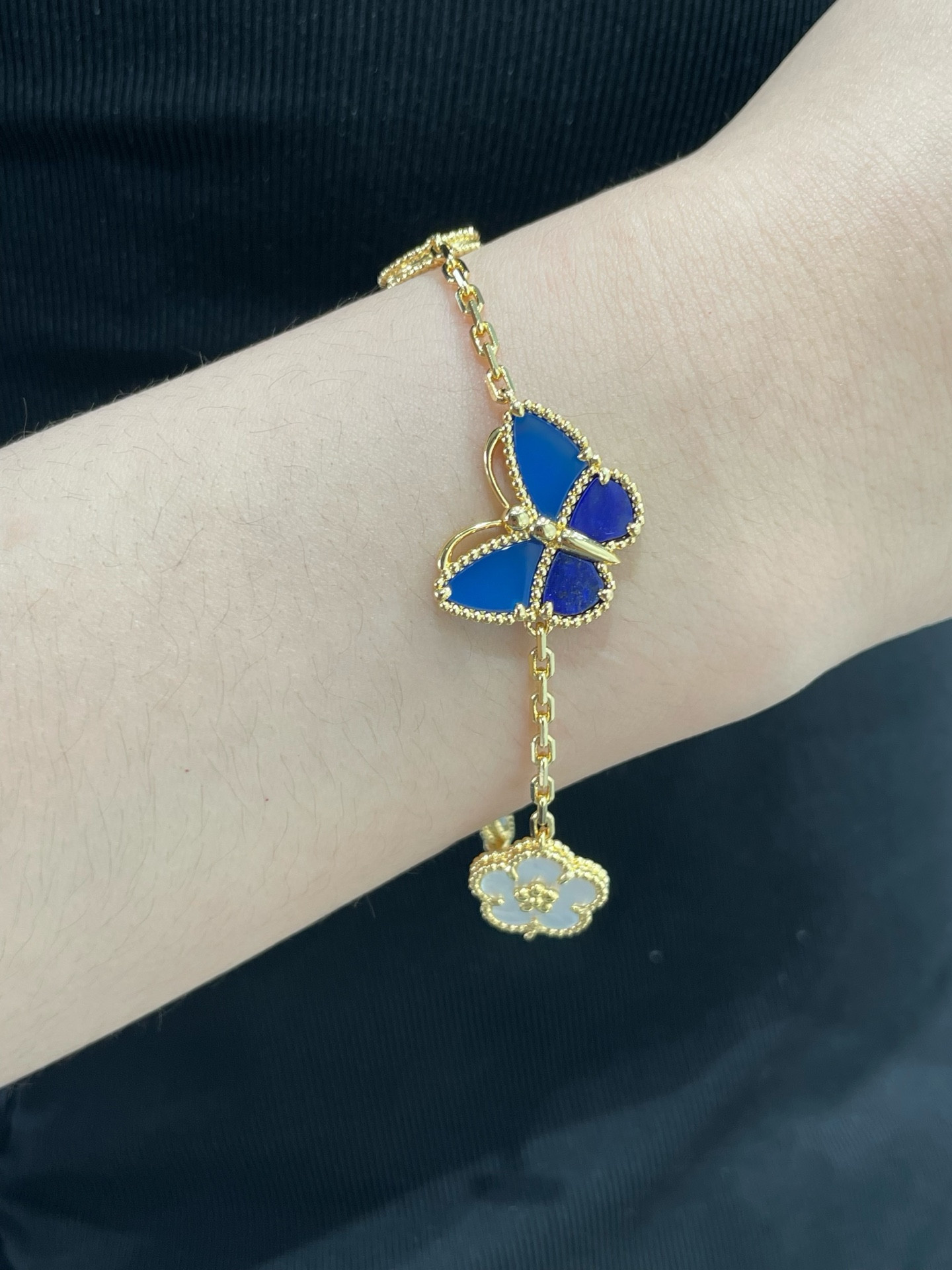 V*n Cl**f & arpels bracelet