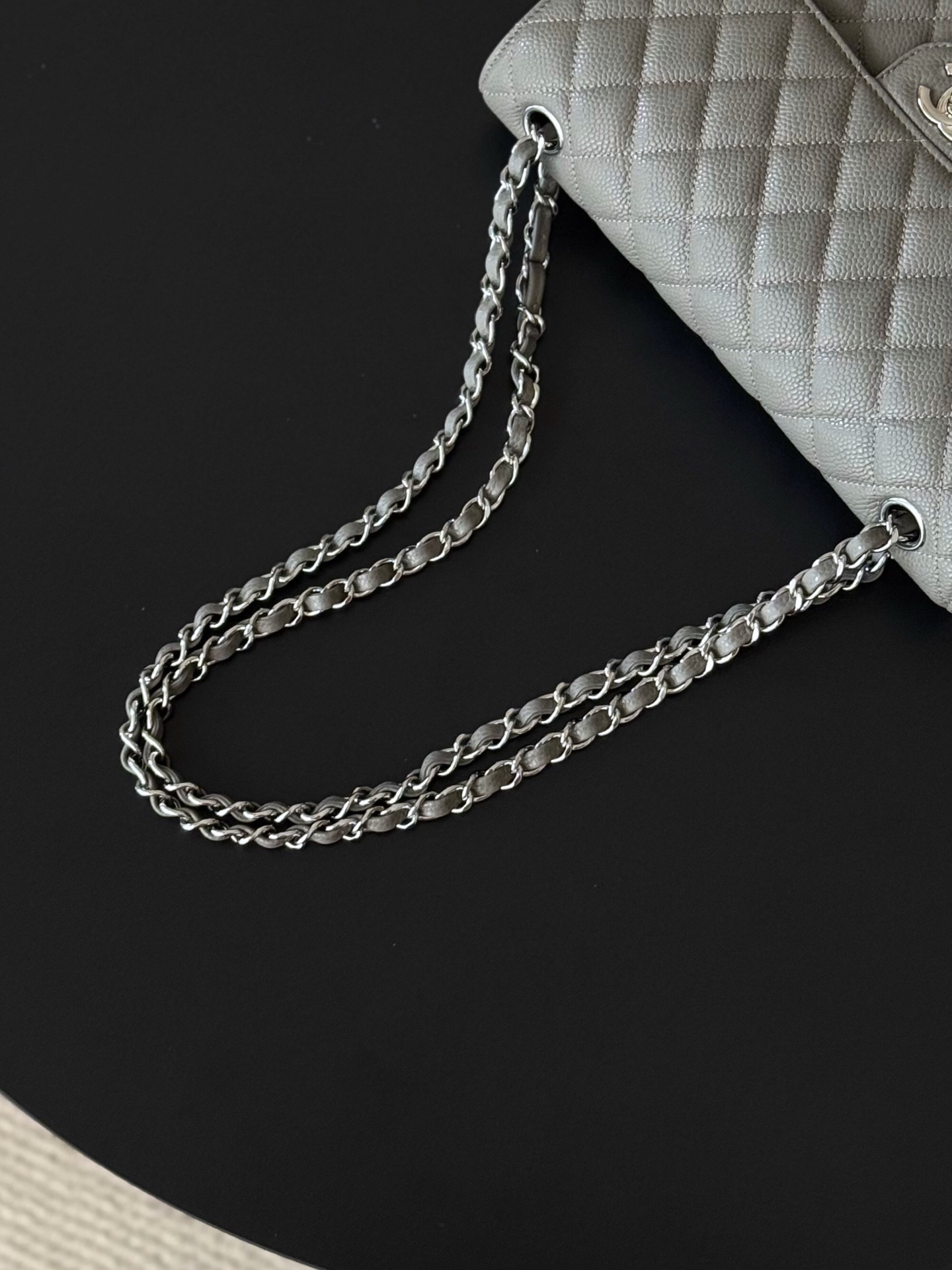 Chanel Flap Bag 25x15.5x6.5cm