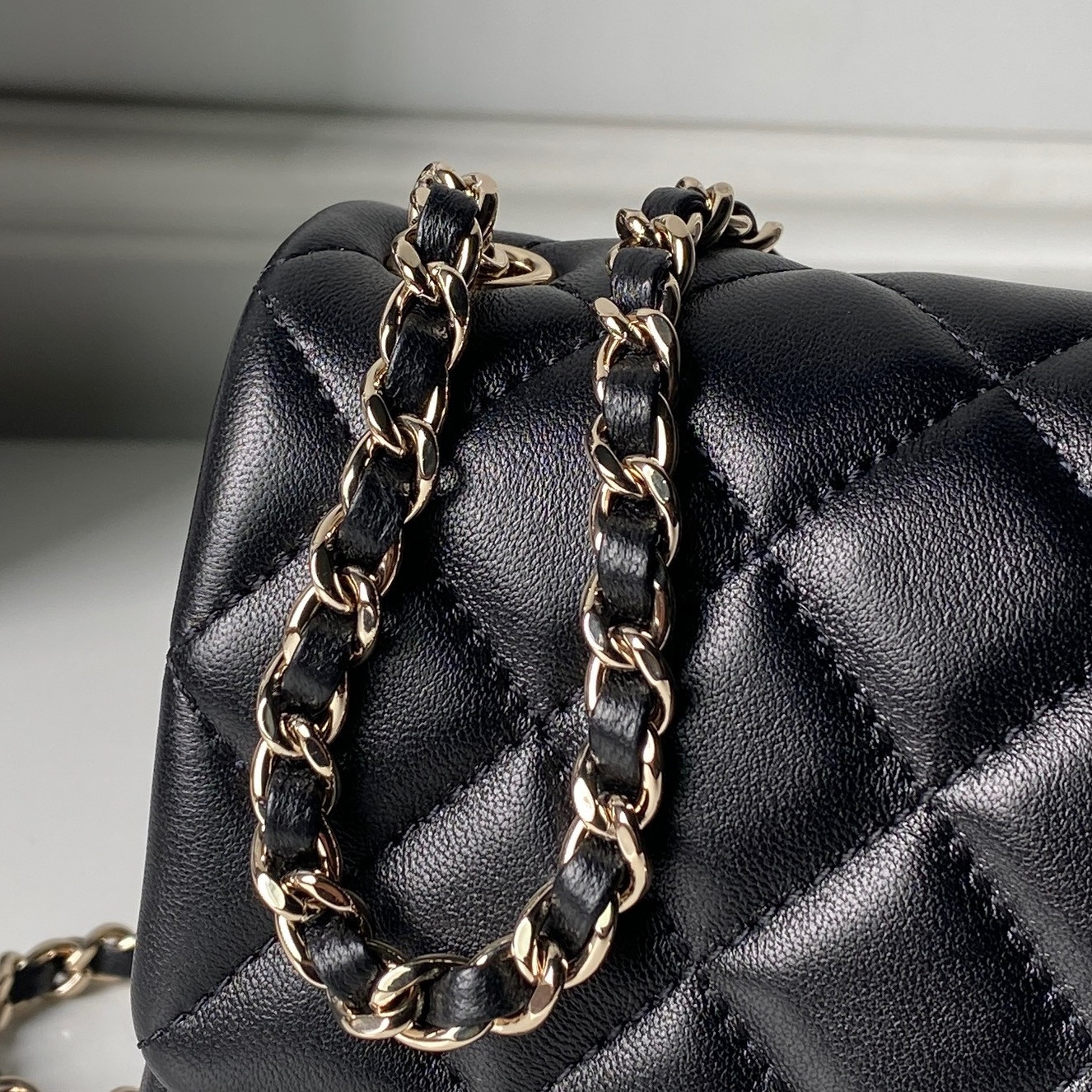 Chanel Classic Flap Handbag CF AS5759 20x13x7cm