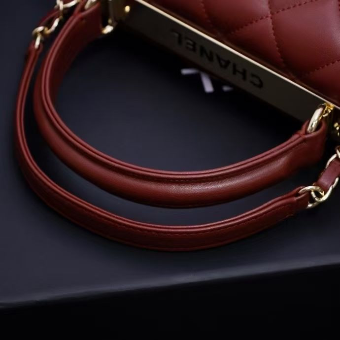 CHANEL FLAP BAG WITH TOP HANDLE 17x25x12cm