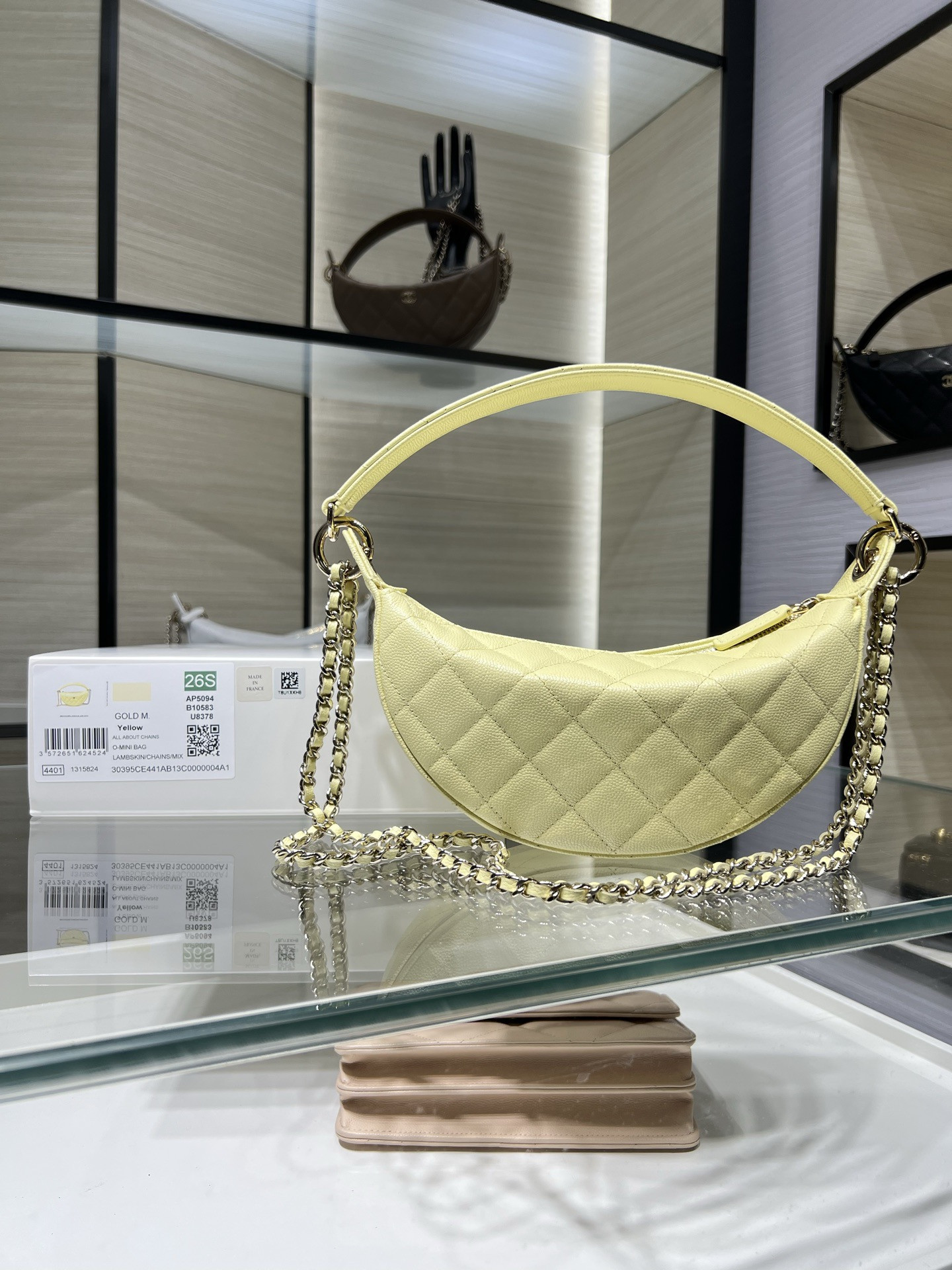 Chanel Clutch with chain Light Gold Hardware AP5094 15x22x6cm