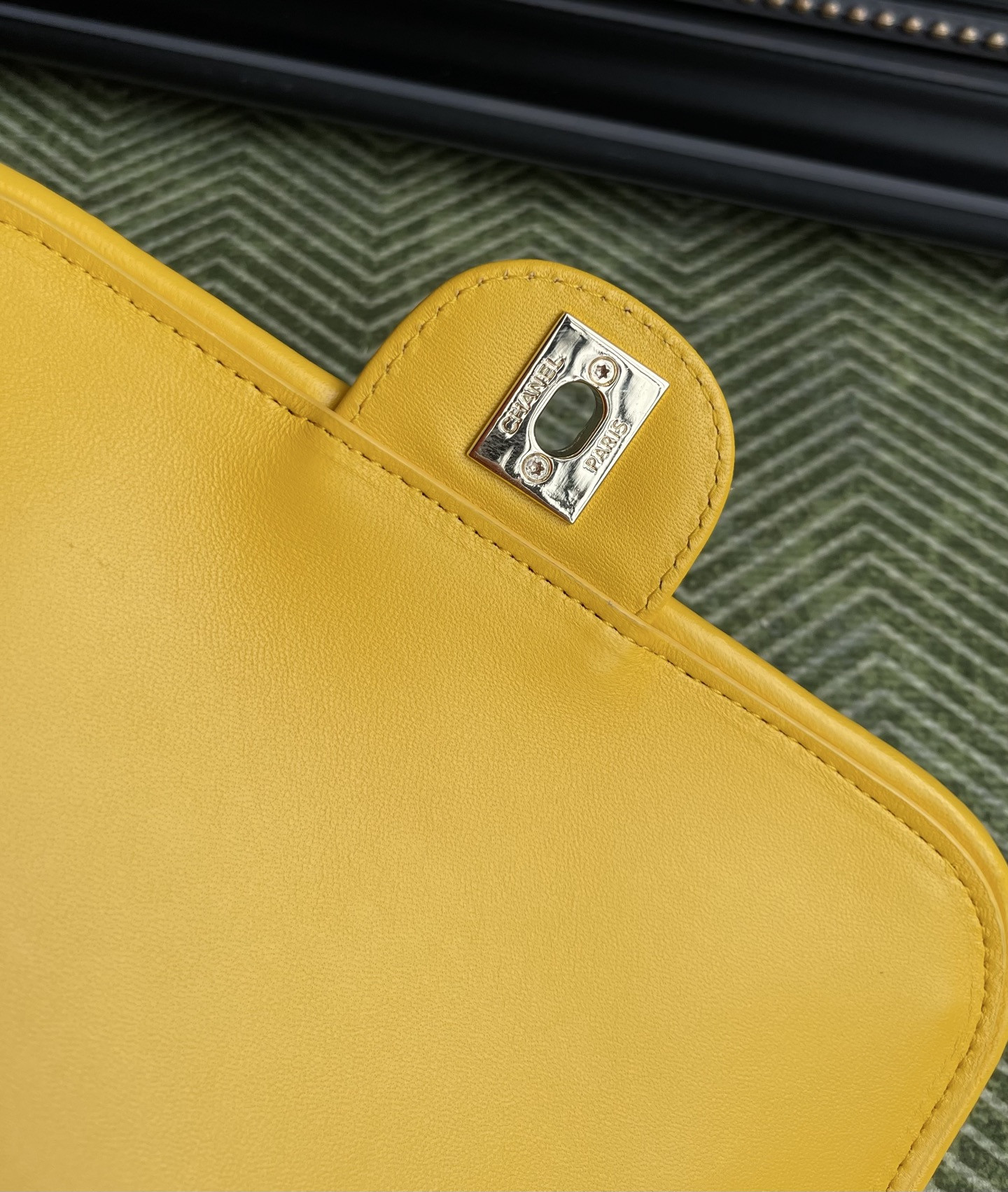 Chanel Flap Bag AS6017 23x14.5x6cm