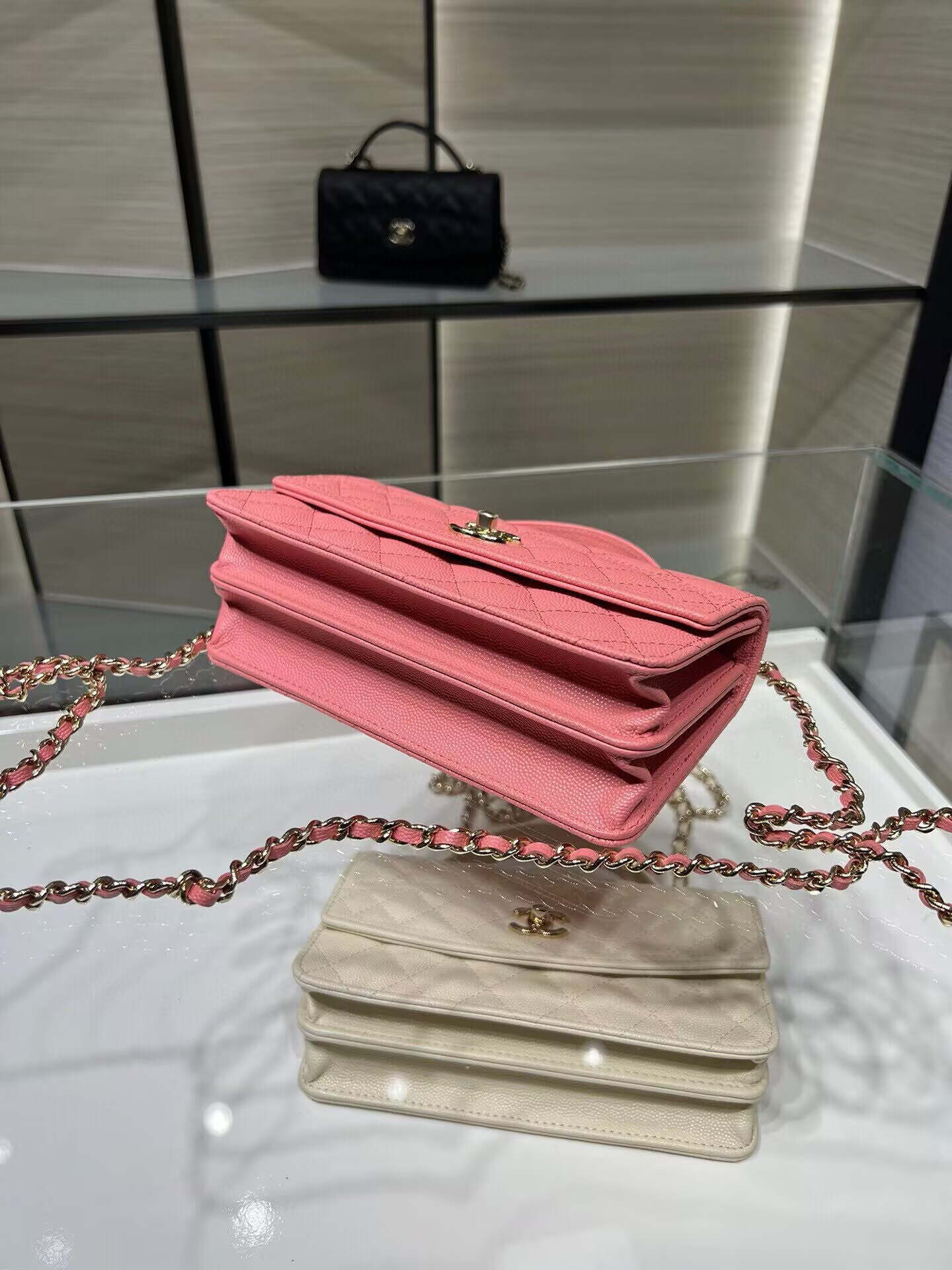 Chanel Mini Coco Handle Bag AP4402 19x11x6cm