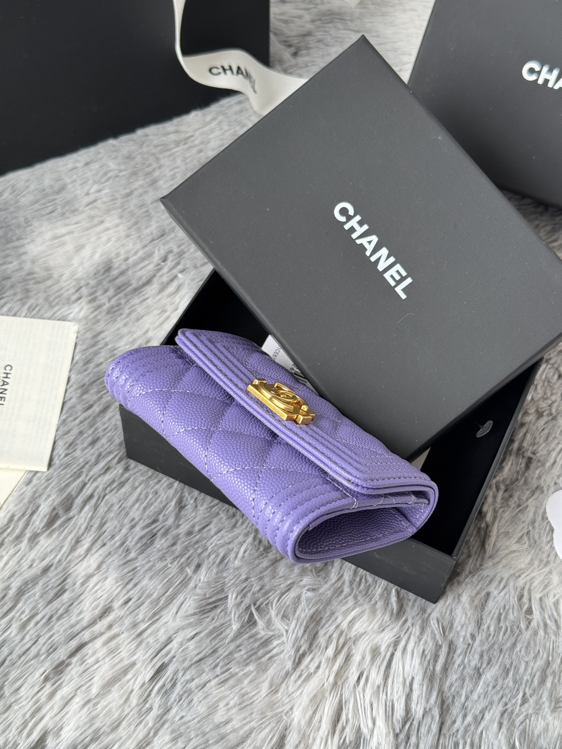 Chanel BOY CHANEL Flap Card Holder A80603 7.5x11.3x2.1cm