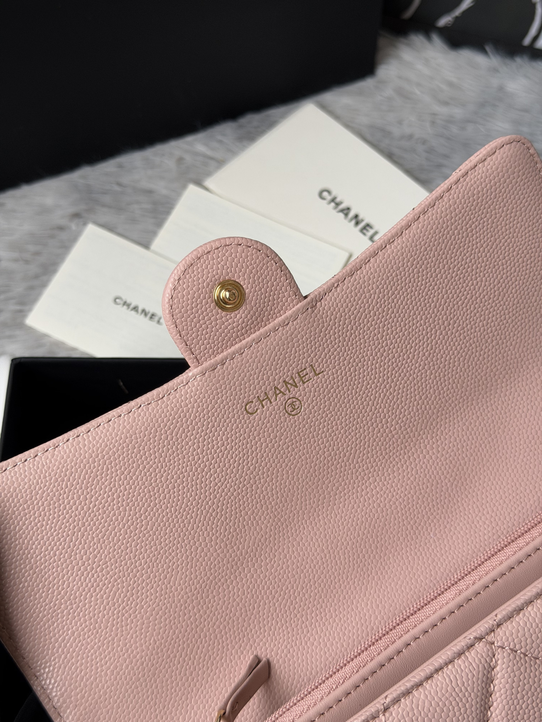 Chanel Wallet 80758 10x19x3cm
