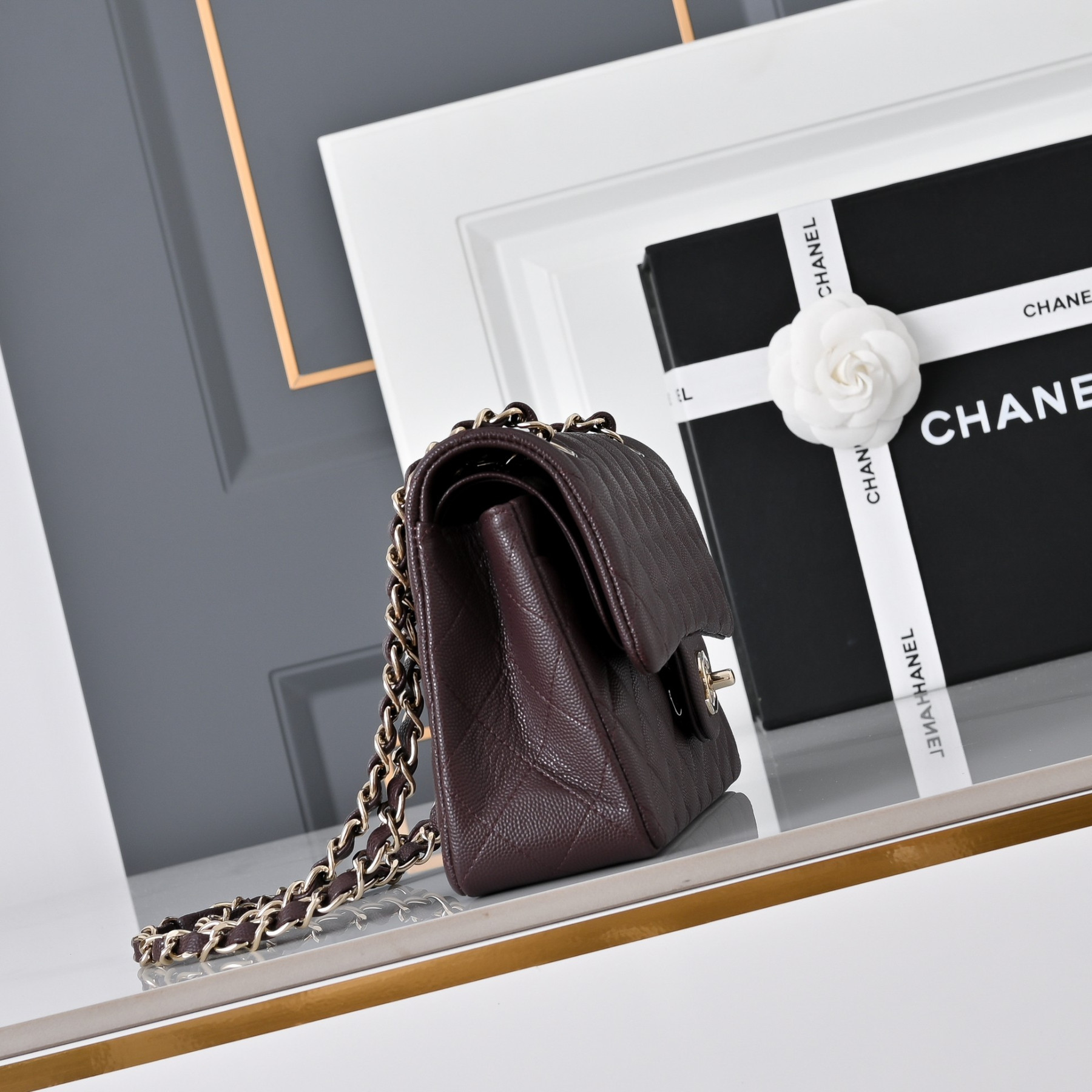Chanel Classic Flap Bag Coffee Brown Light Gold Hardware A01113 23x14.5x6cm