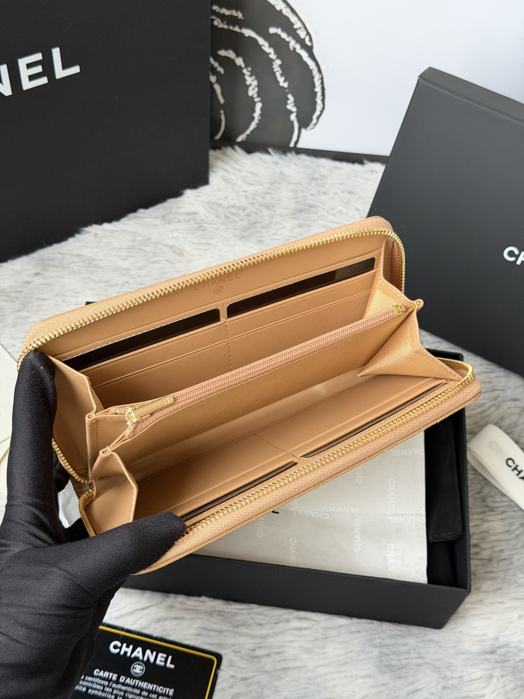 Chanel Zip Around Wallet 80758 10x19x3cm