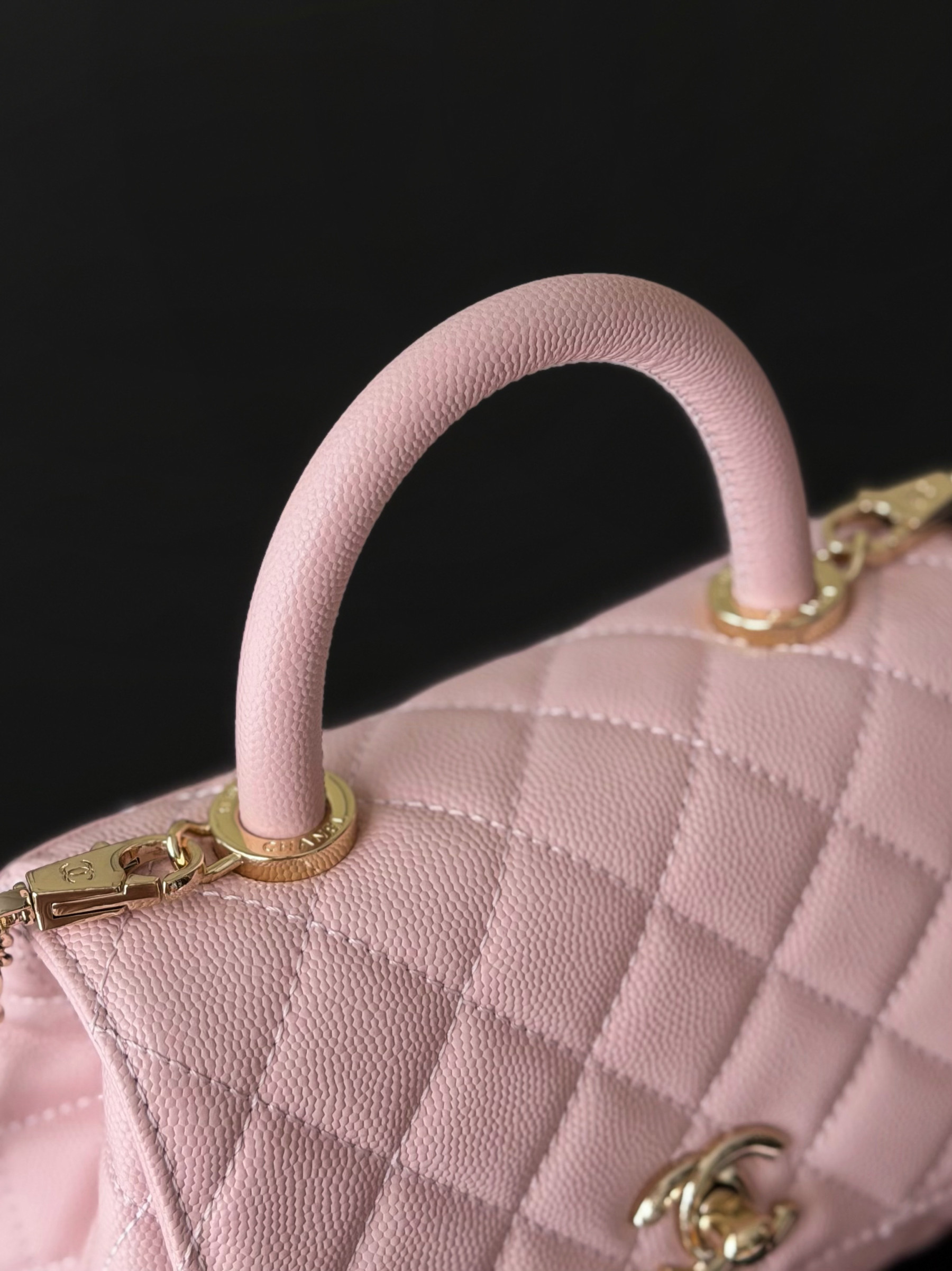CHANEL mini coco handle 13x19x9cm
