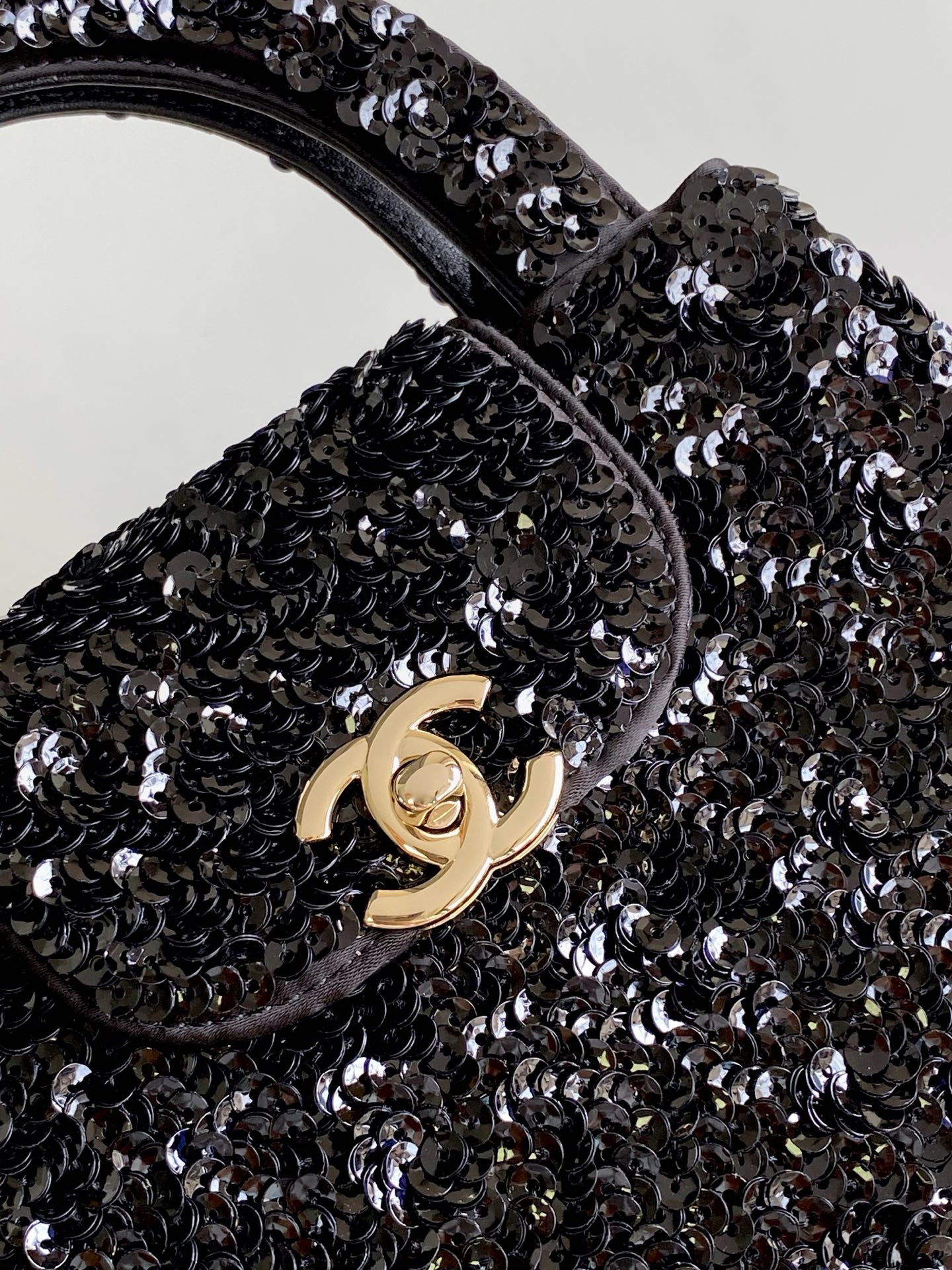 Chanel Kelly 19x13x7cm