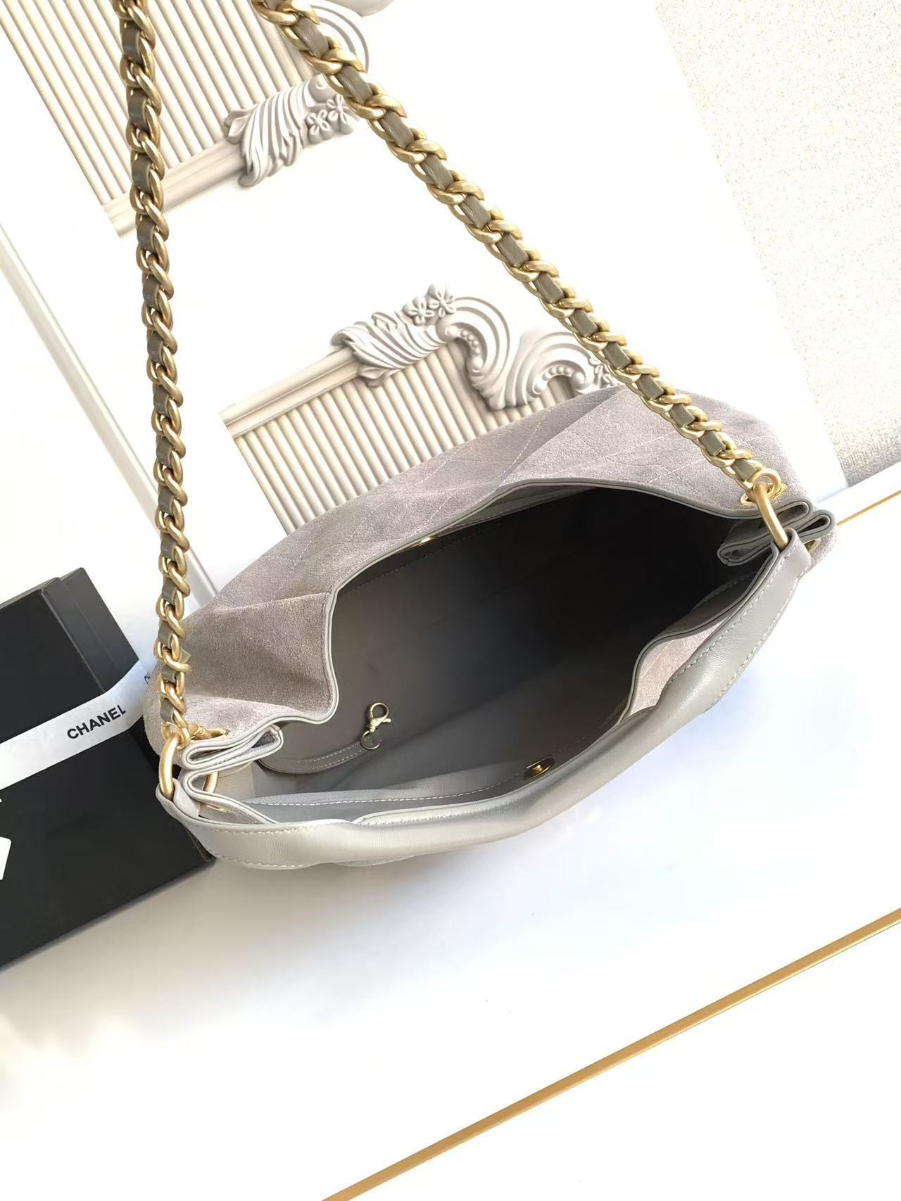 Chanel Hobo Bag AS5978 29x35x13cm