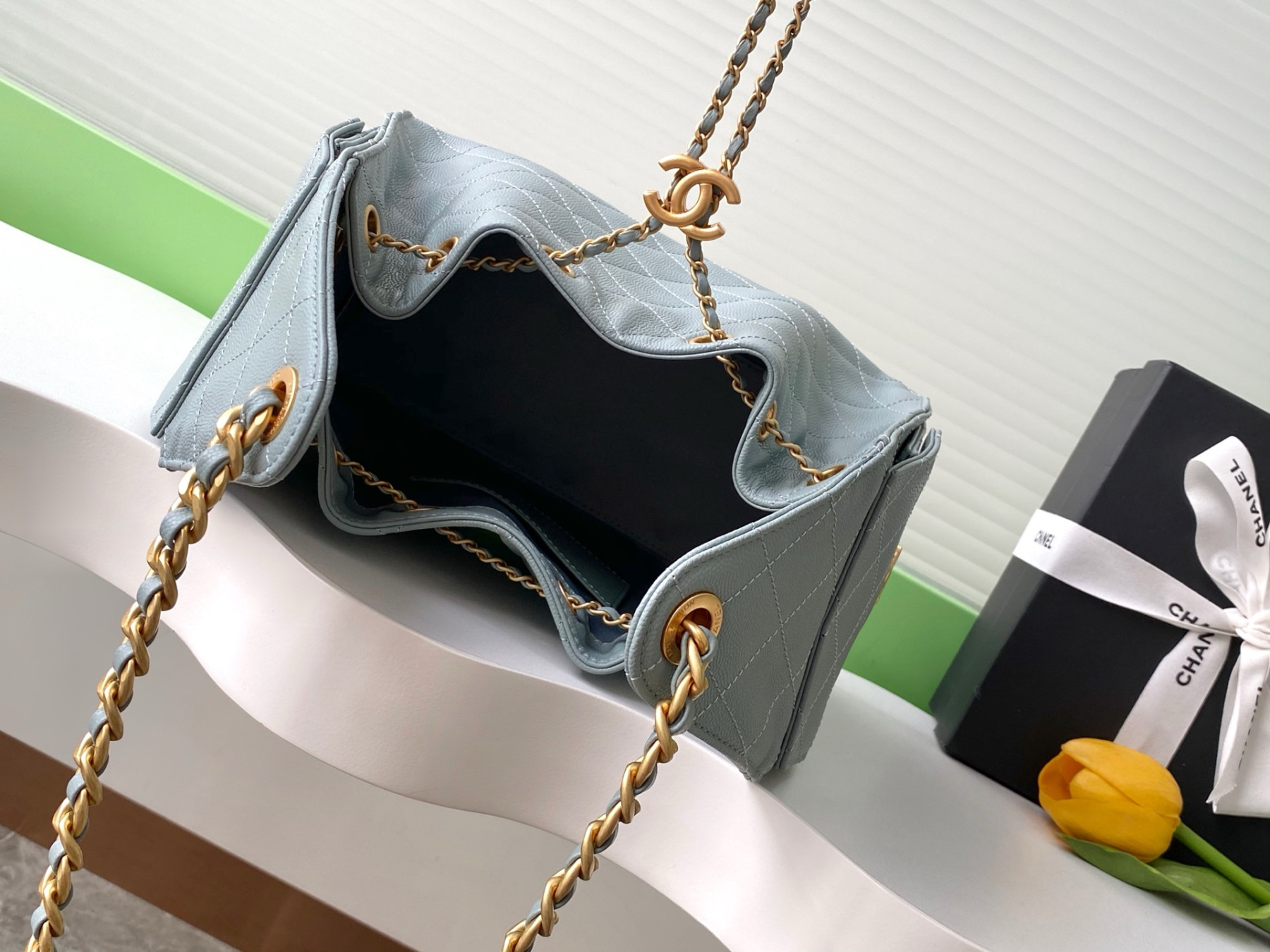 CHANEL 25C Bucket BAG 30x26x14cm