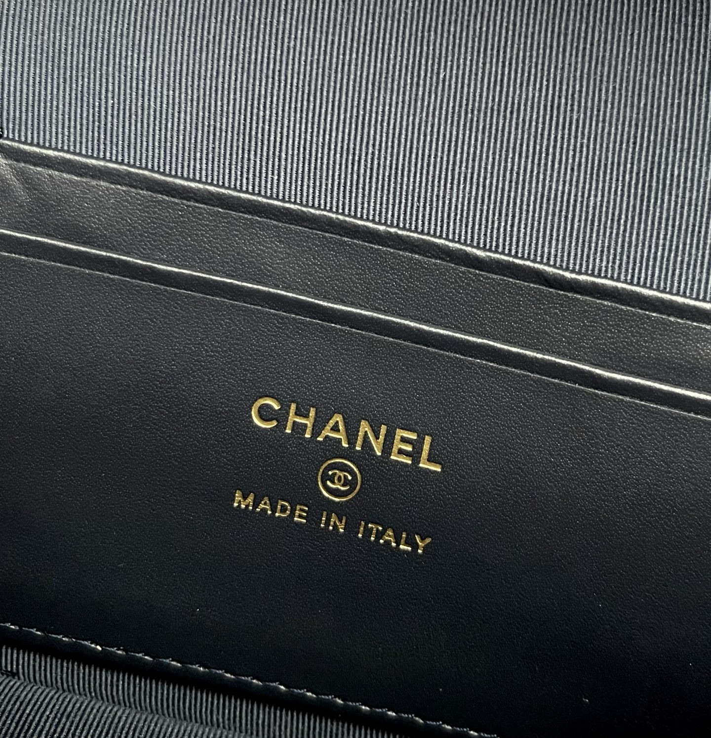 CHANEL Classic Vanity with chain Handbag AP4385 17x19x5cm