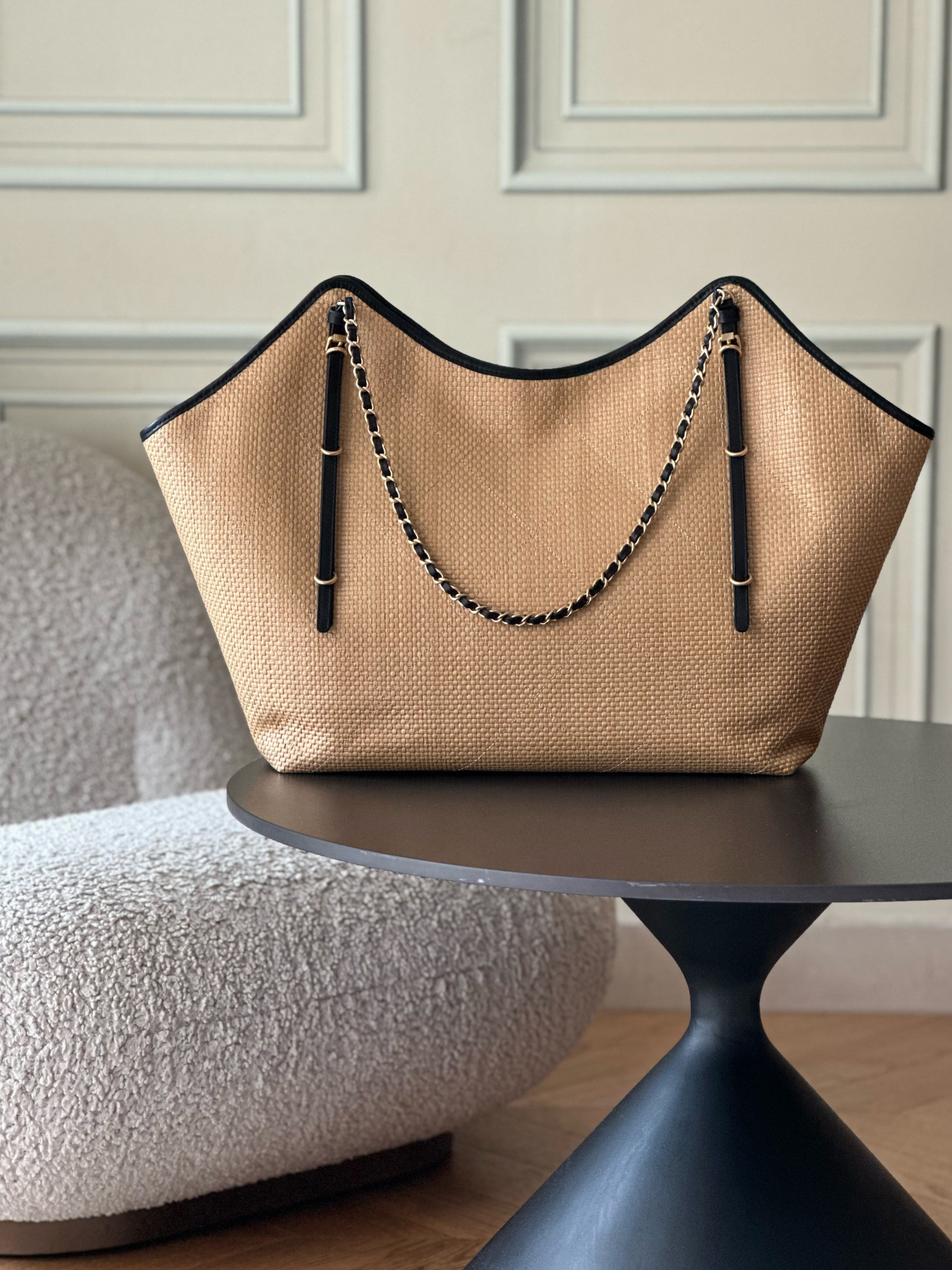 Chanel Maxi Shopping Bag AS5463 36 x 59 x 13cm