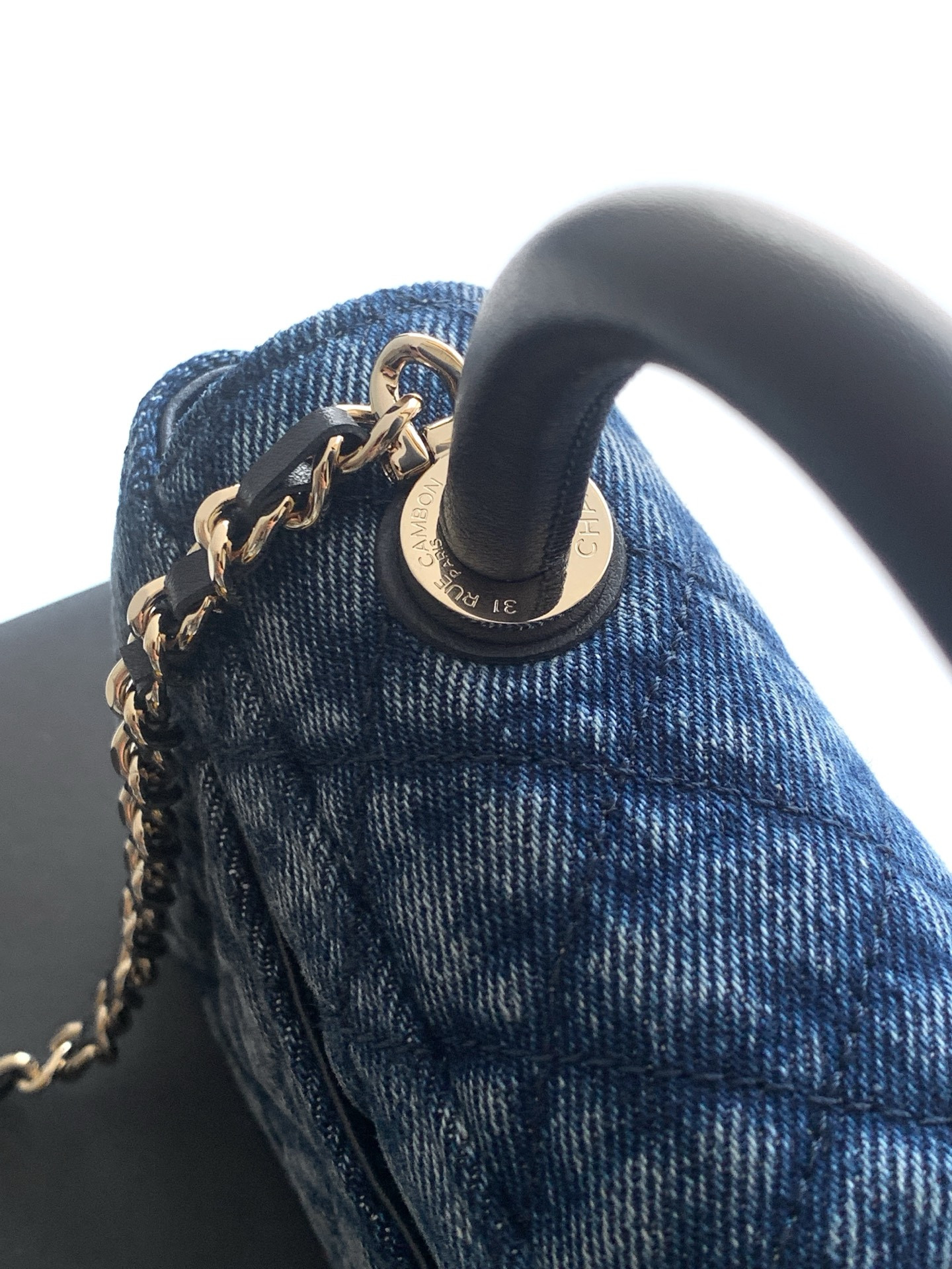 Chanel Coco Clutch with chain AP4244 11.5x14.5x5.5cm