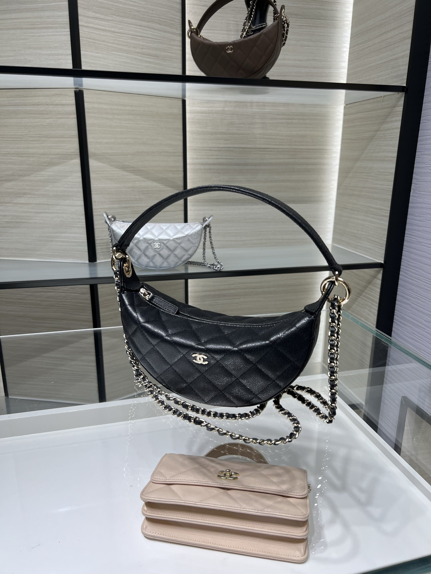 Chanel Clutch with chain Light Gold Hardware AP5094 15x22x6cm