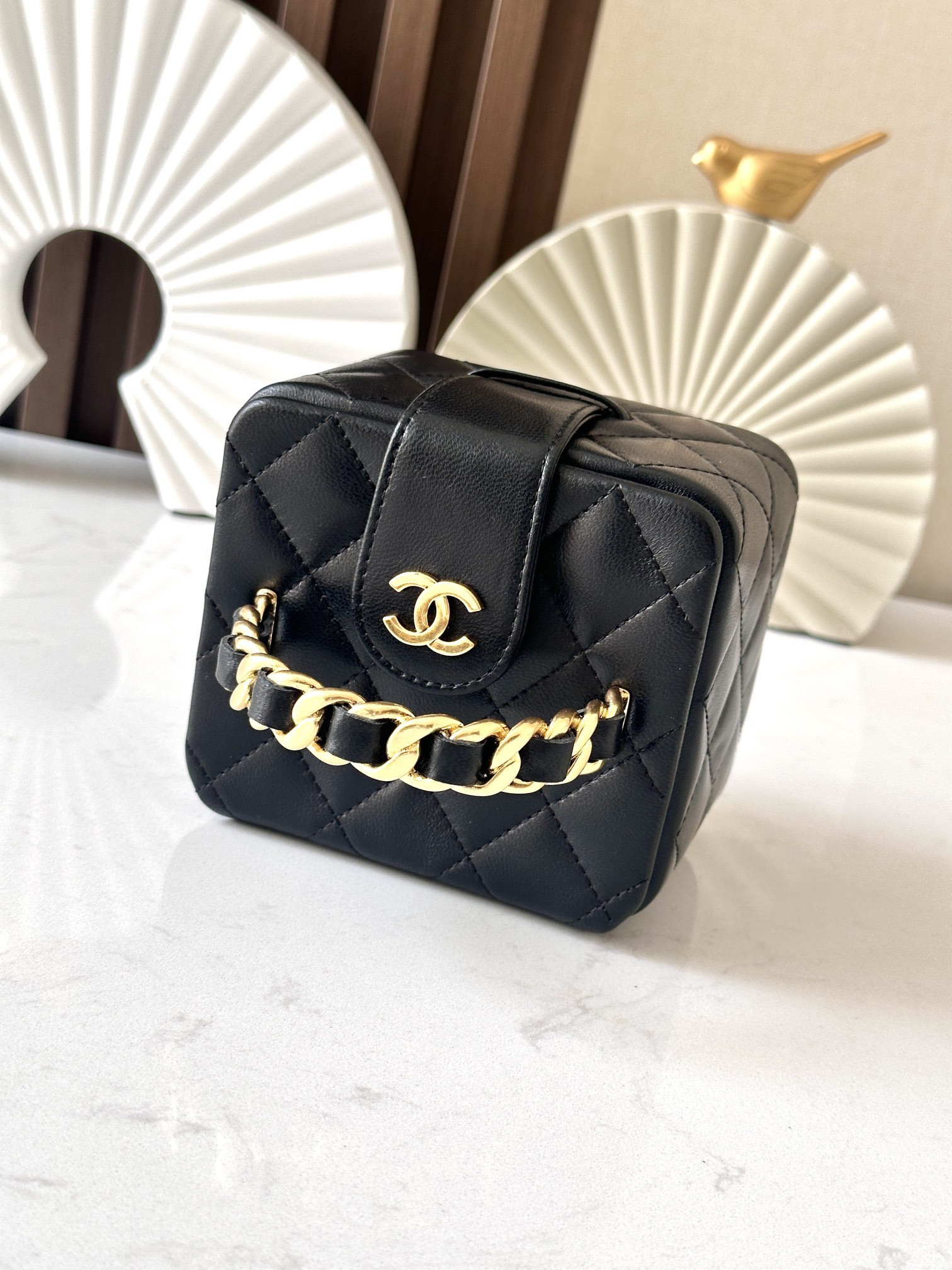 Chanel Vintage Cosmetic Bag 11x9.5x8.5cm