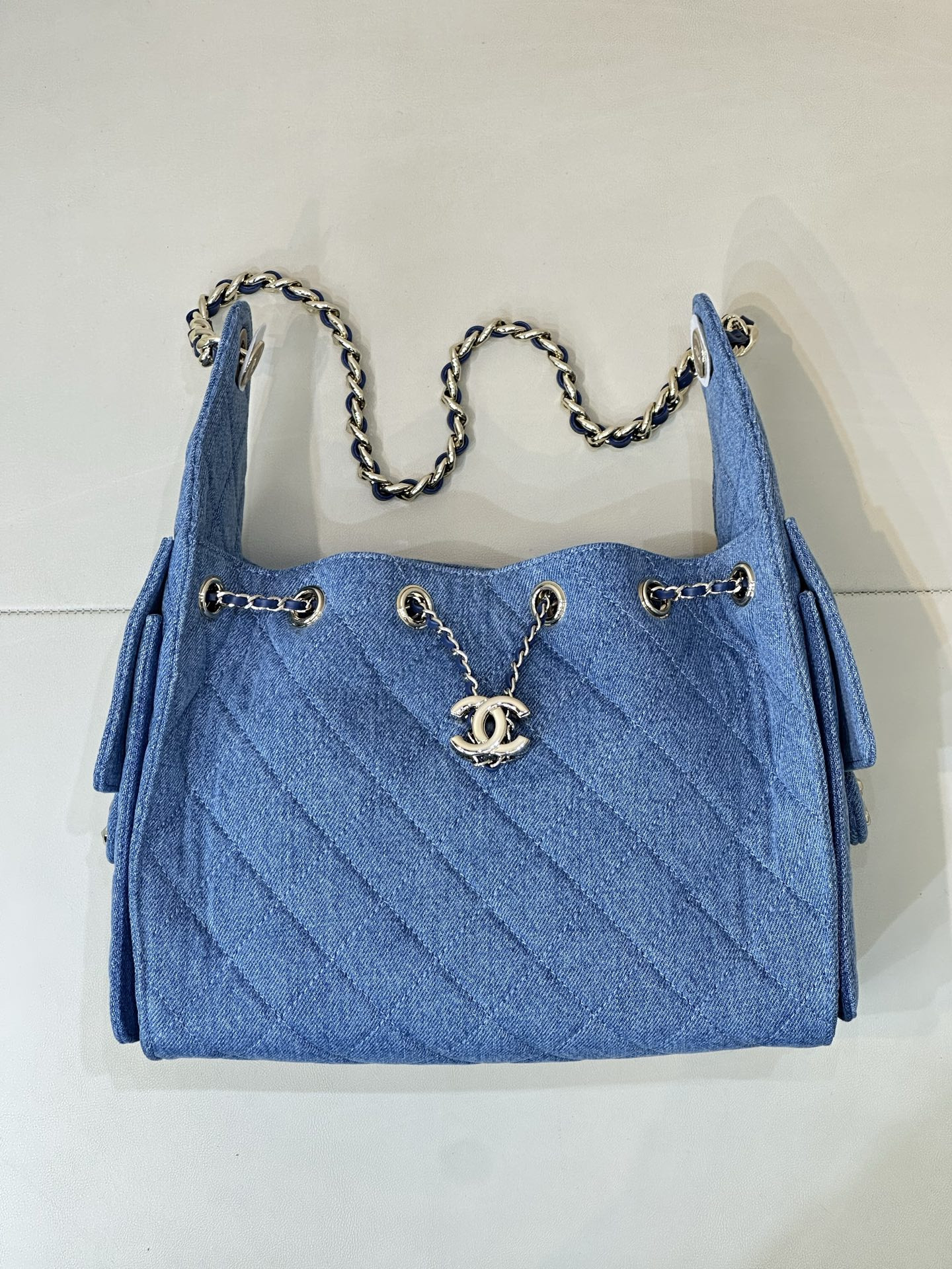 CHANEL 25C Bucket Bag 26x30x14cm