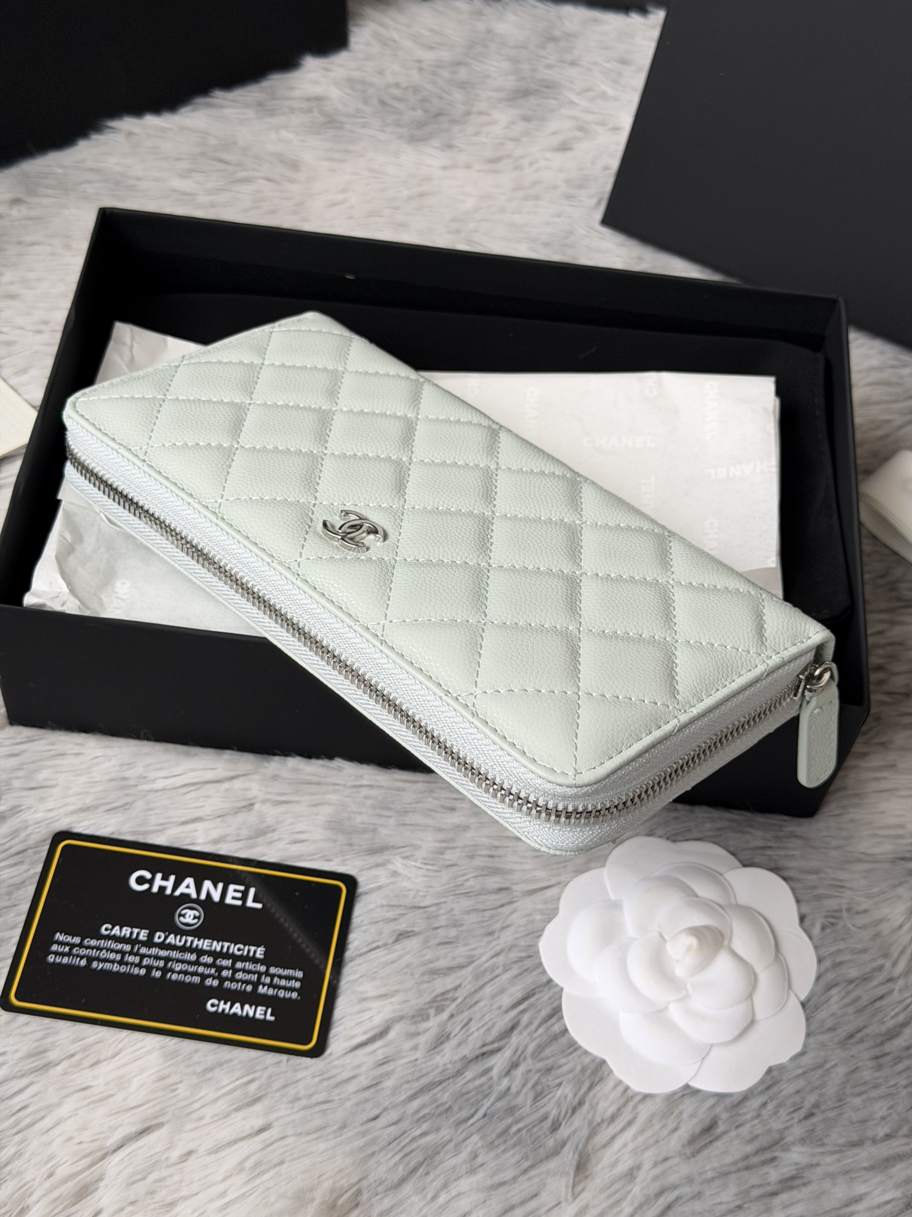 Chanel Zip Around Wallet 80758 10x19x3cm