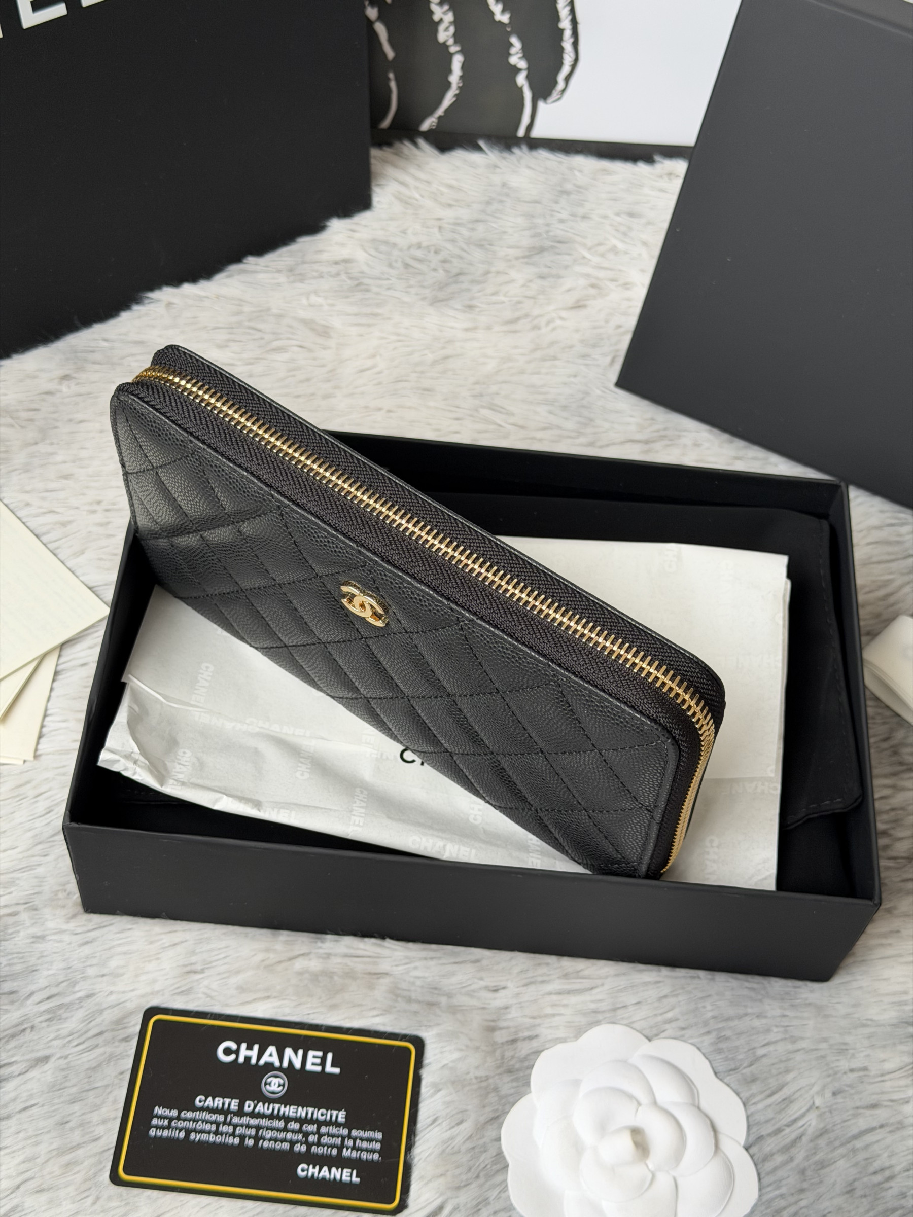 Chanel Zip Around Wallet 80758 10x19x3cm