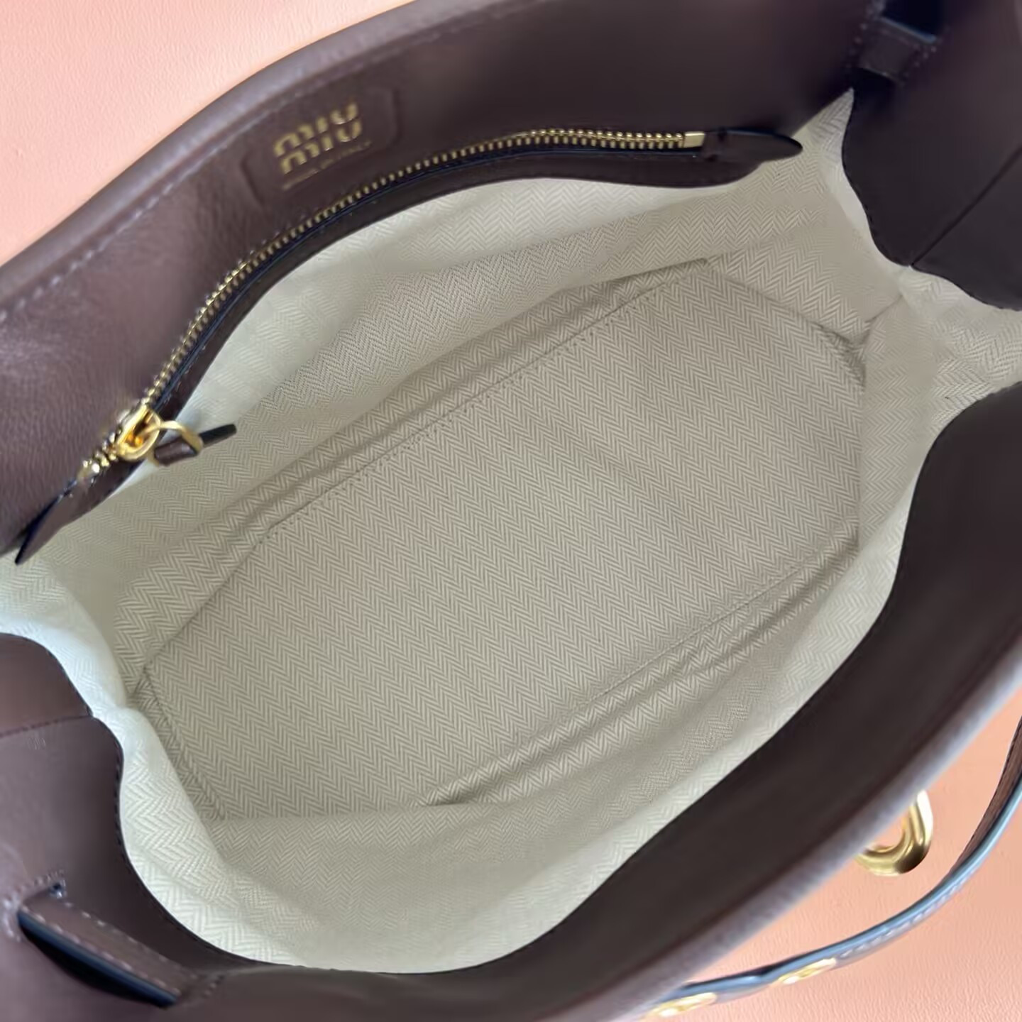 Miu Miu Aventure Nappa Leather Bucket Bag 31x30x13cm