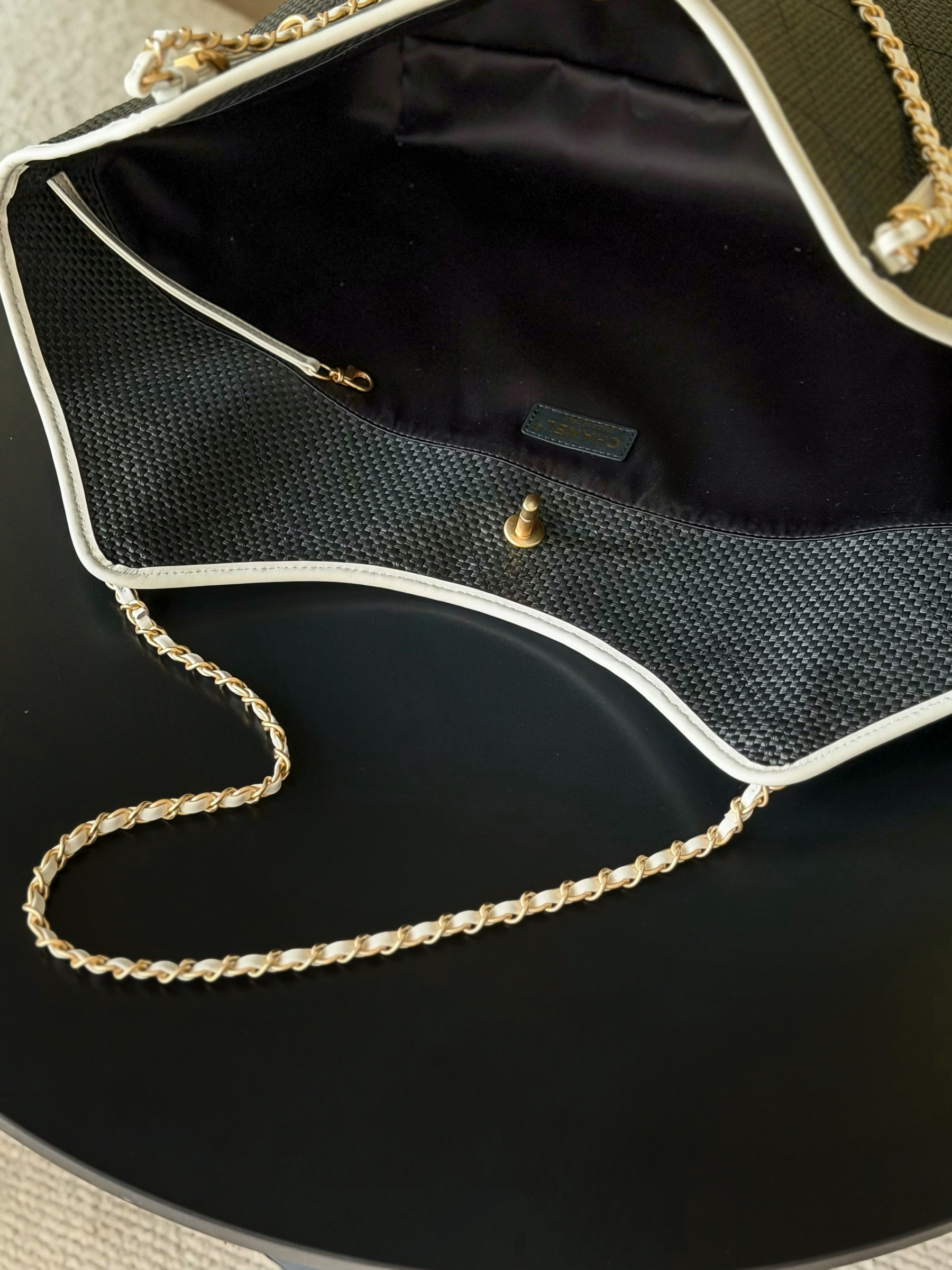Chanel Maxi Shopping Bag AS5463 36 x 59 x 13cm