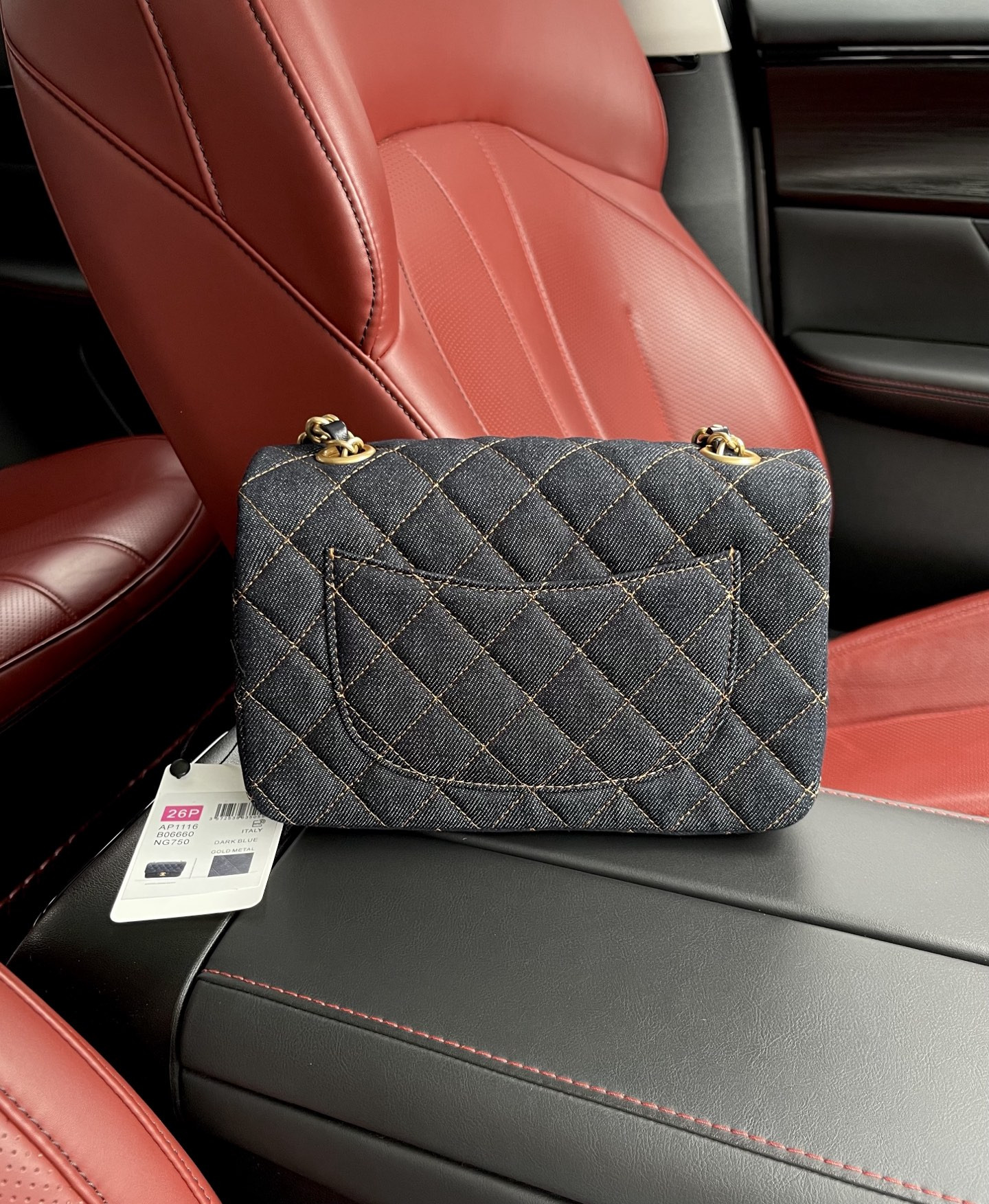 Chanel Mini Classic Handbag A69900 12x20x6cm
