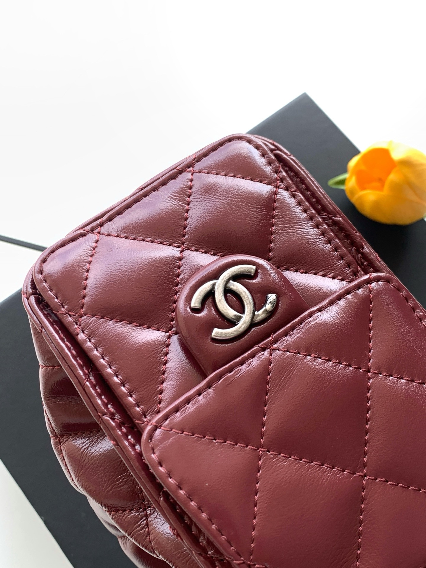 CHANEL 25C Bucket Bag 20x22x12.5cm