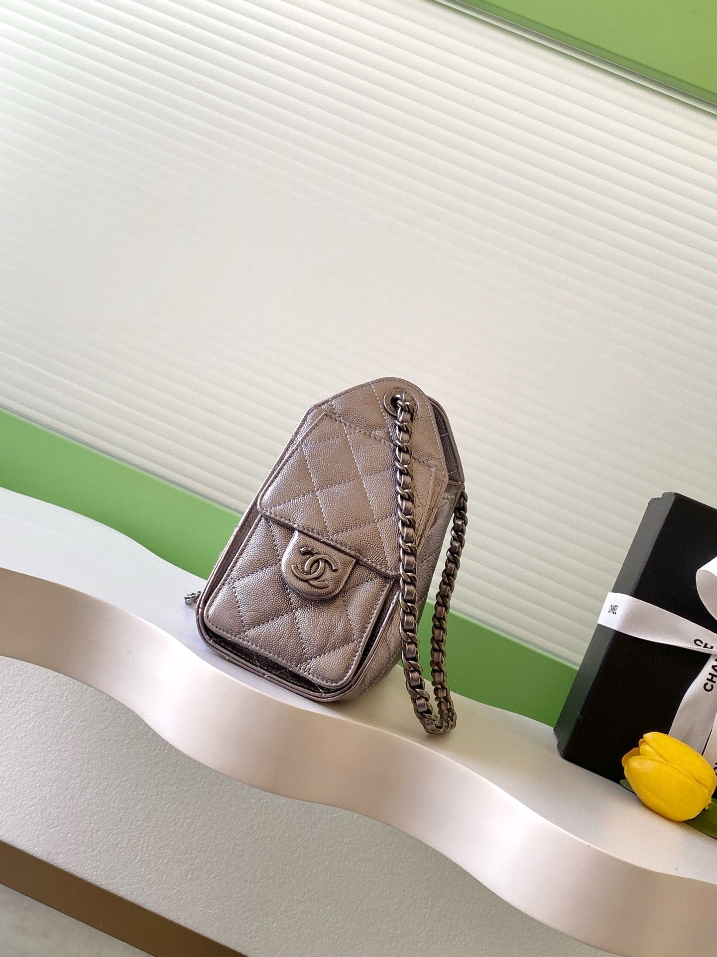 CHANEL 25C Bucket Bag 20x22x12.5cm