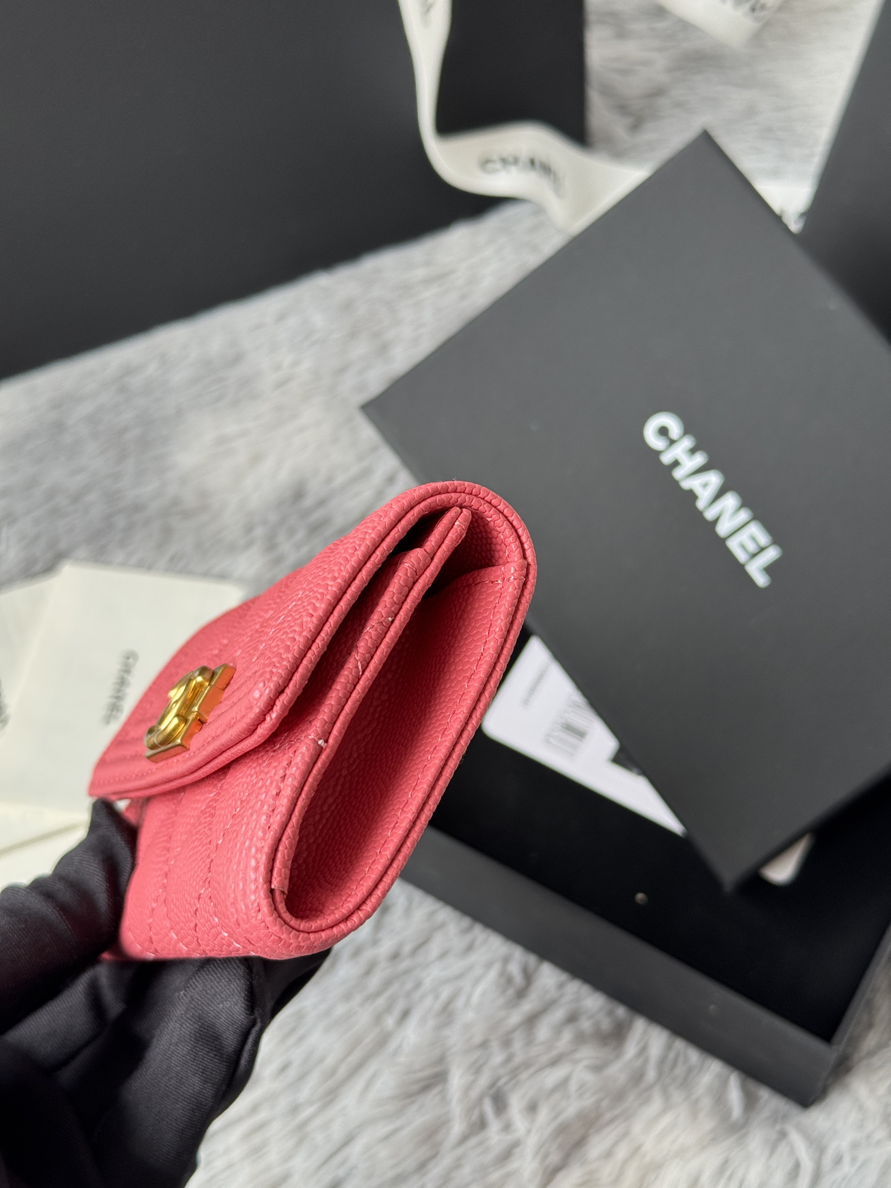 Chanel BOY CHANEL Flap Card Holder A80603 7.5x11.3x2.1cm
