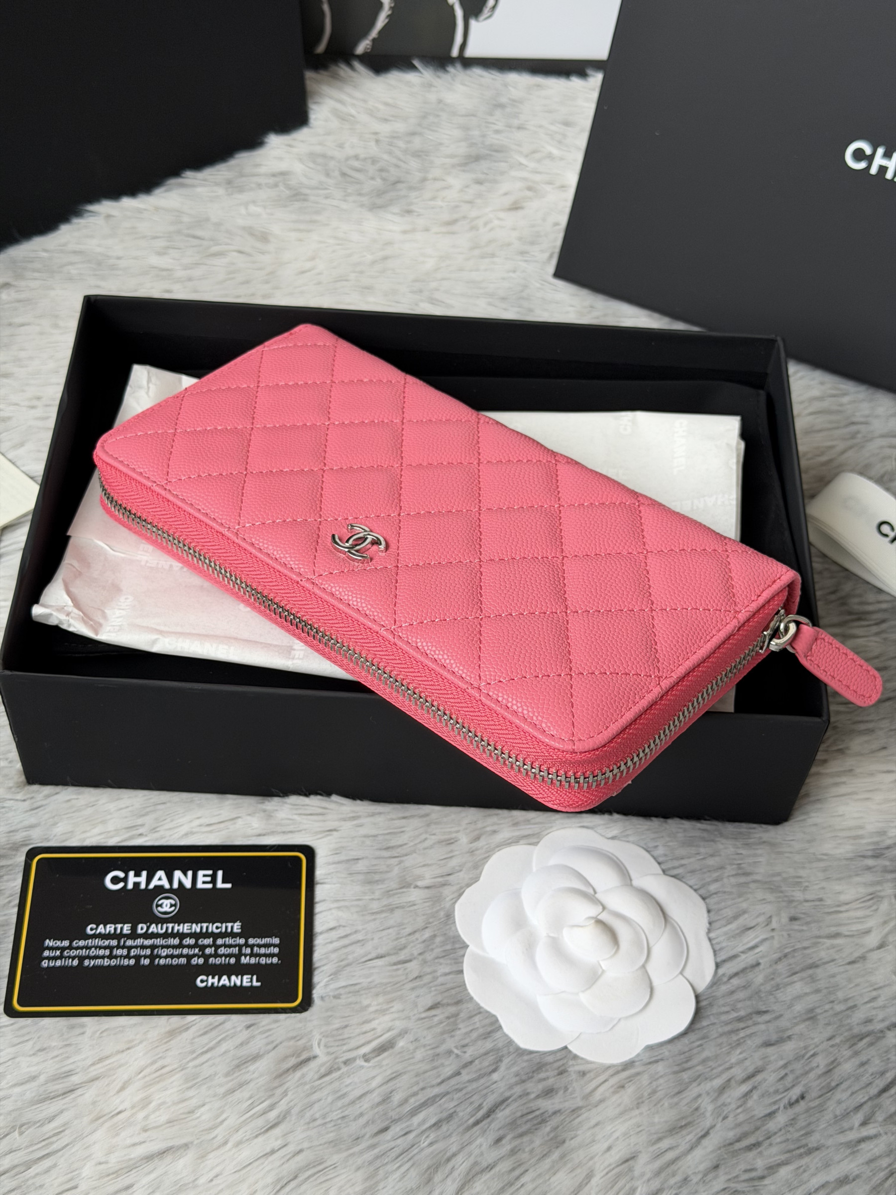 Chanel Zip Around Wallet 80758 10x19x3cm