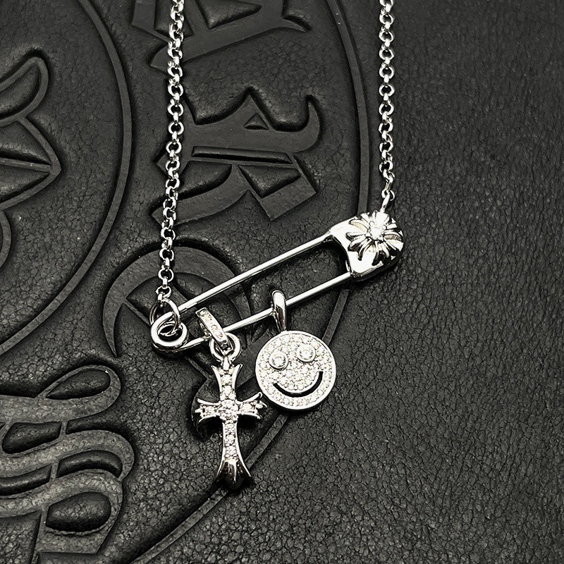 ch*0me he**ts smiley Fa*e small cross necklace (chain length 45+5cm)
