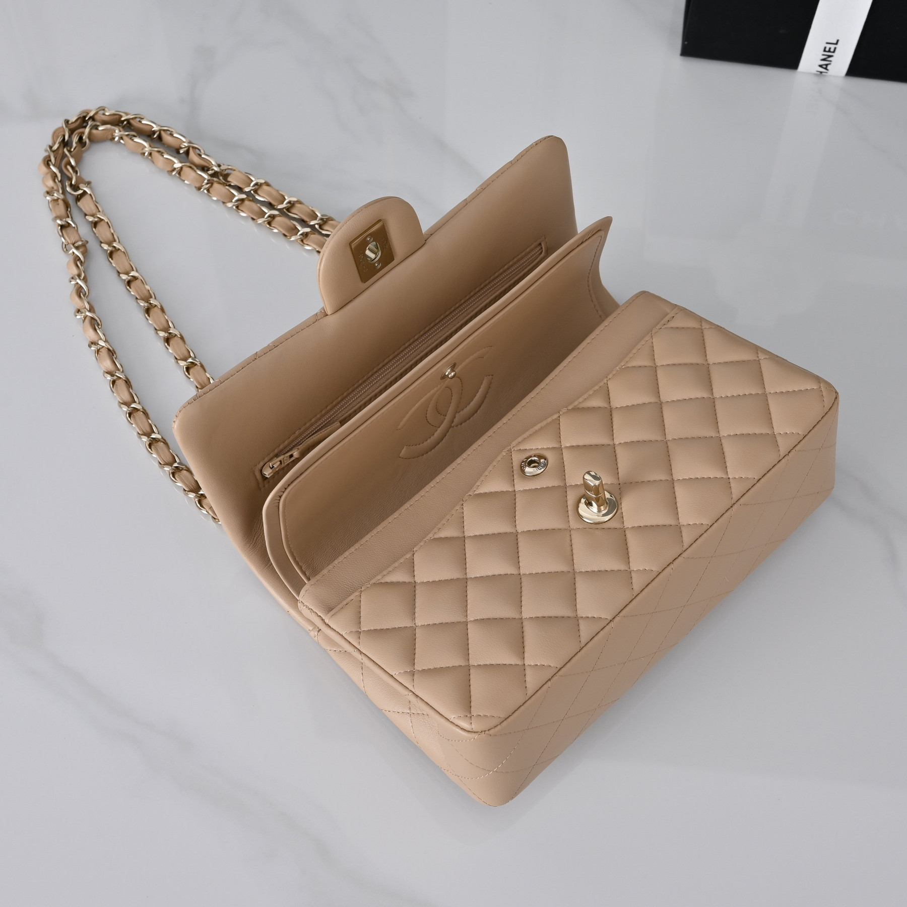 Chanel Classic Flap Handbag CF A01113 23x14.5x6cm
