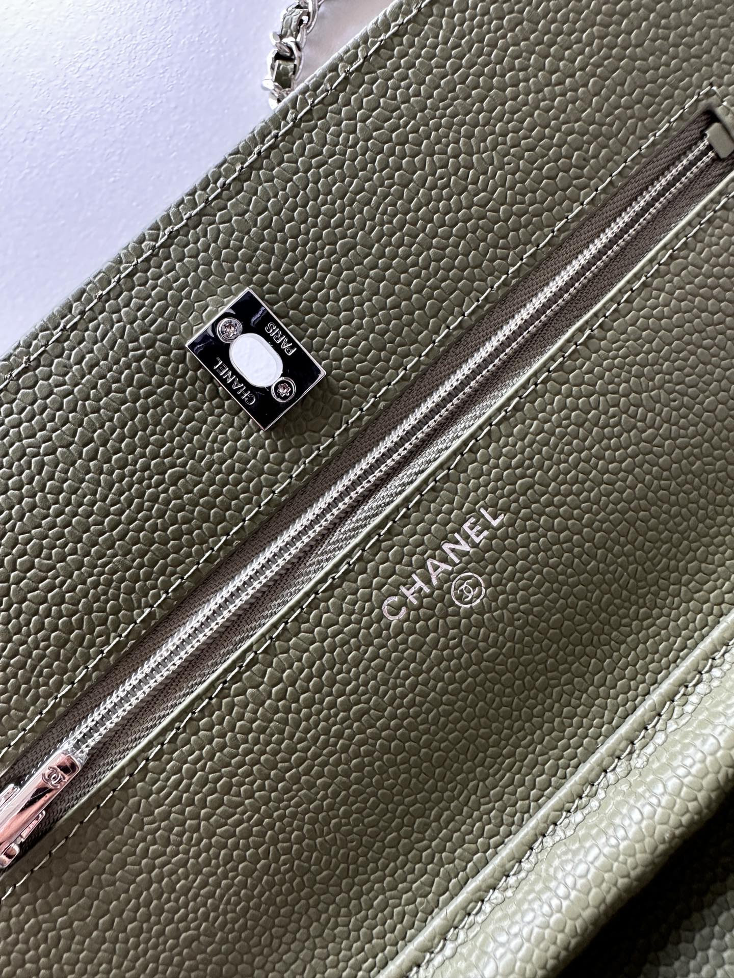 CHANEL WOC CLASSIC WALLET ON CHAIN 13x19cm
