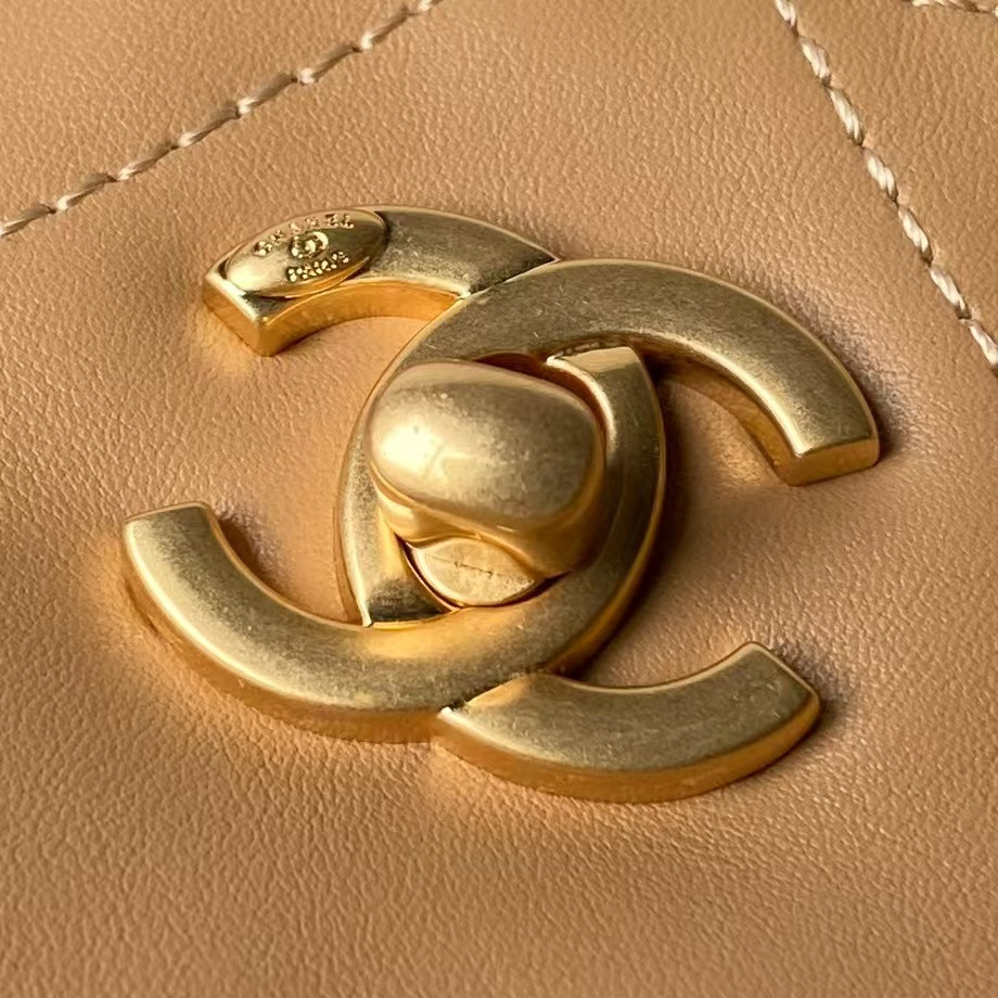 Chanel Shopping Bag AS6015 20x28x7cm