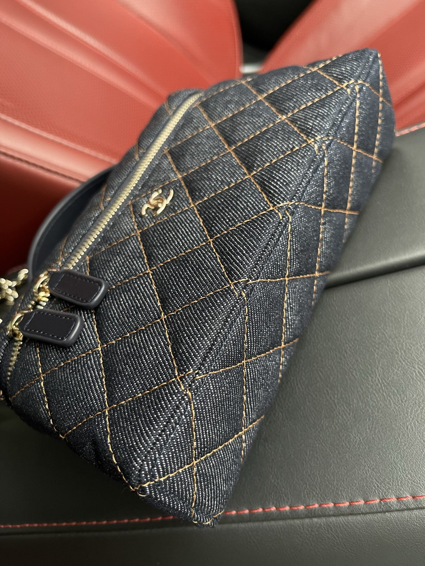 CHANEL Classic Vanity with chain Handbag AP4385 17x19x5cm