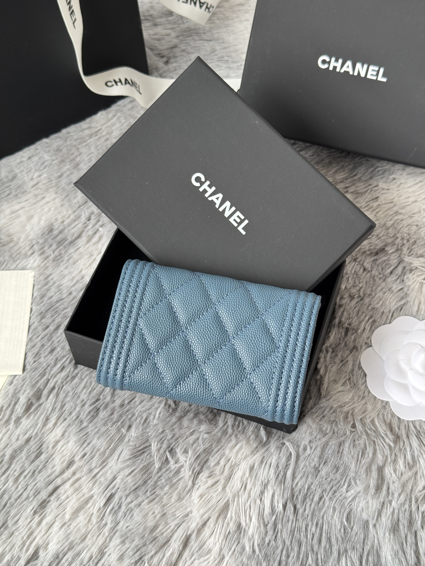 Chanel BOY CHANEL Flap Card Holder A80603 7.5x11.3x2.1cm