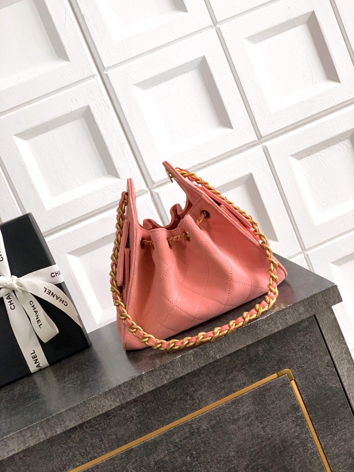 CHANEL 25C Bucket Bag 20x22x12.5cm