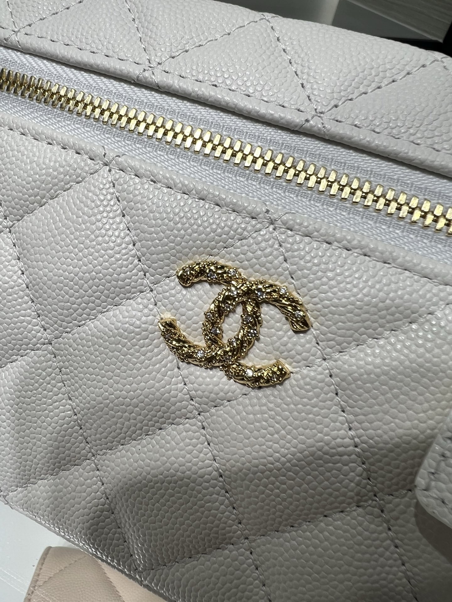 CHANEL Classic Vanity with chain Handbag AP5090 17x19.5x5cm
