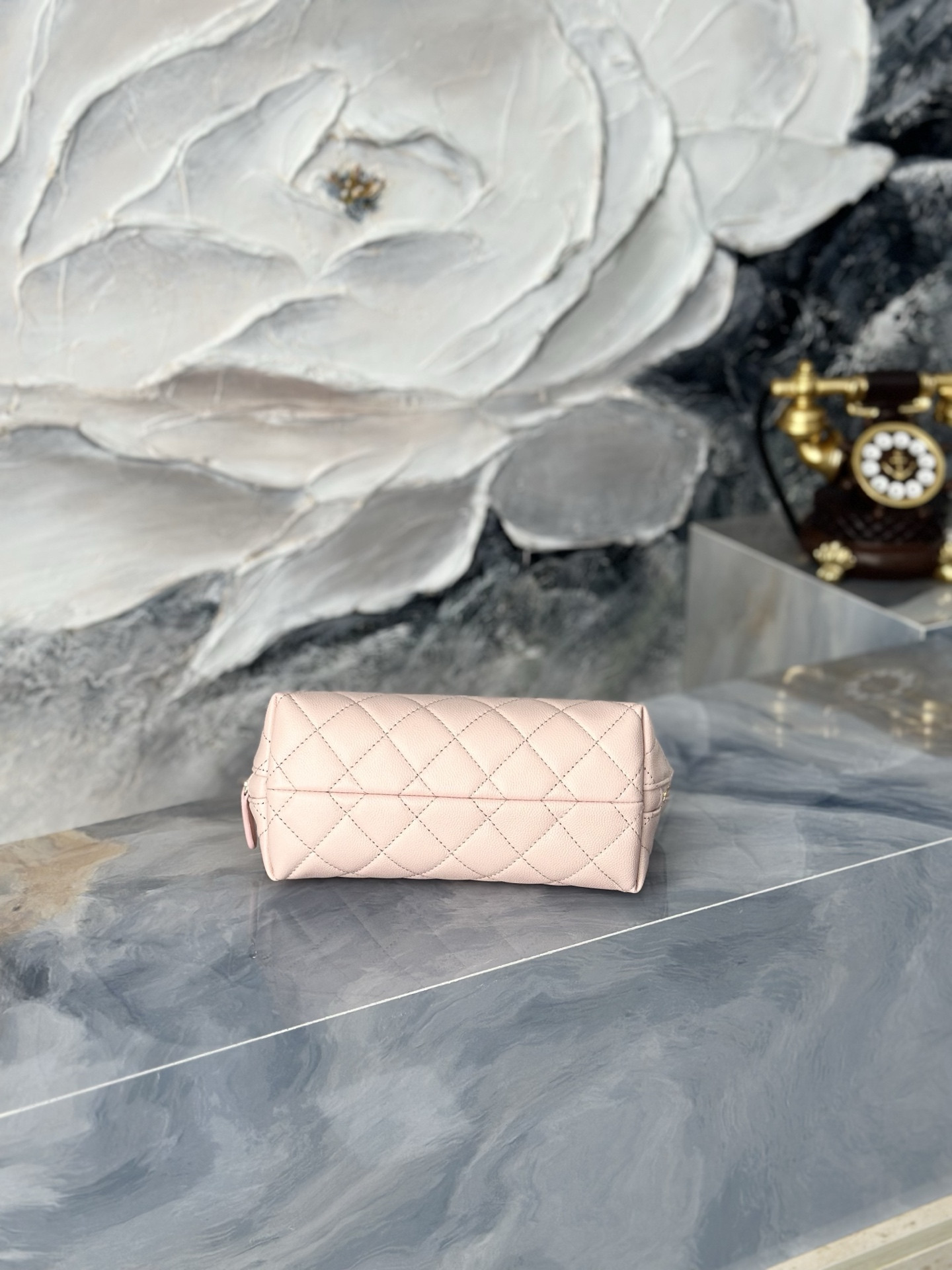 Chanel Quilted Cosmetic Bag A31102 19x13x10cm