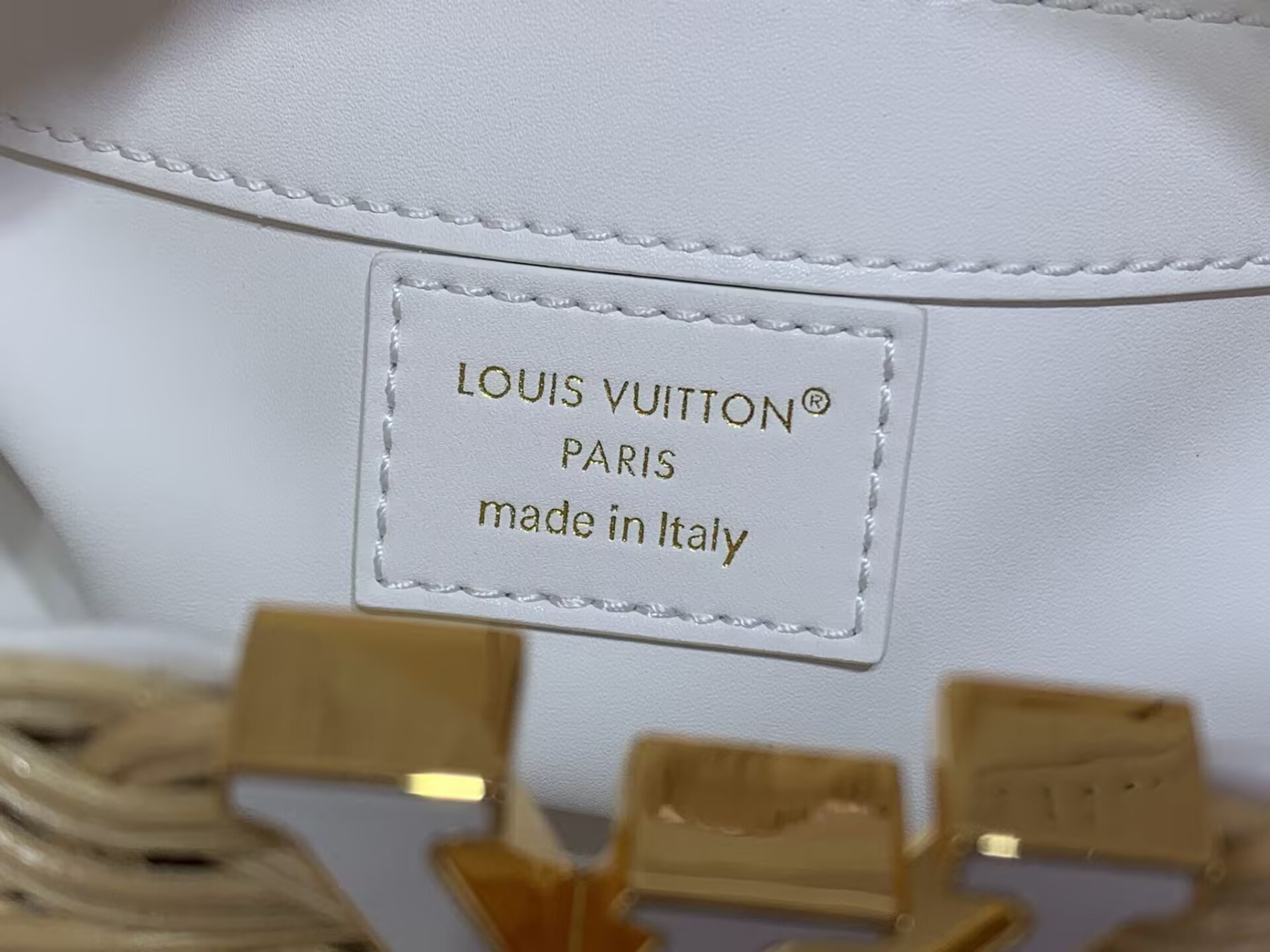 LV Capucines Mini M28548 21x13x8cm