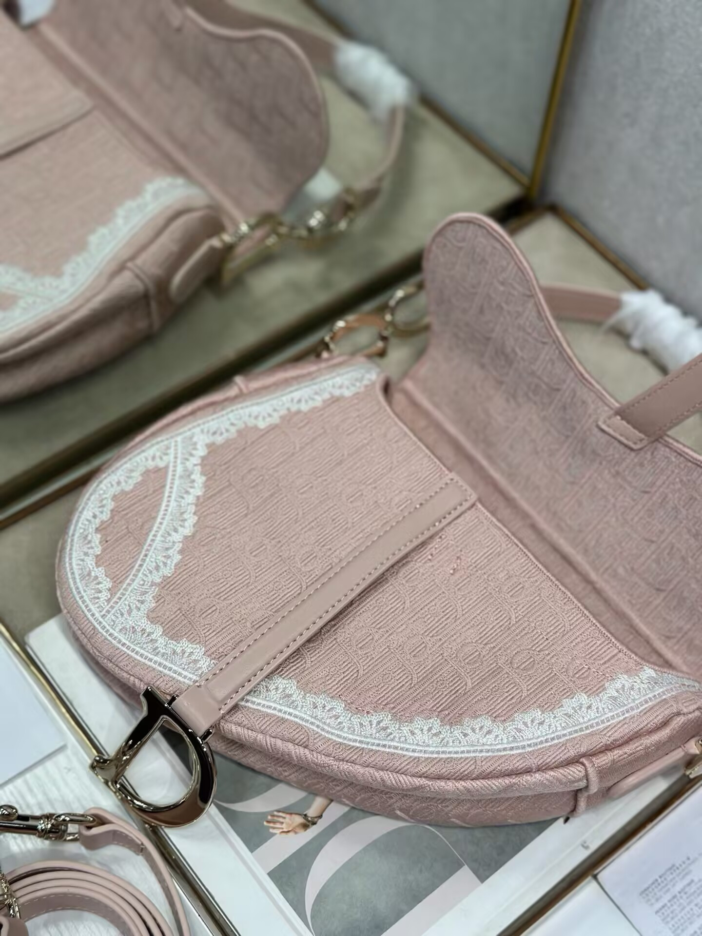 Dior Saddle Bag 25.5x20x6.5cm